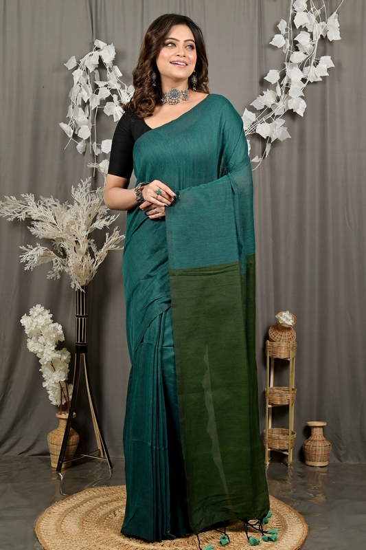 Green Pure Cotton ThanKhaditu Hand Loom Saree (3044)