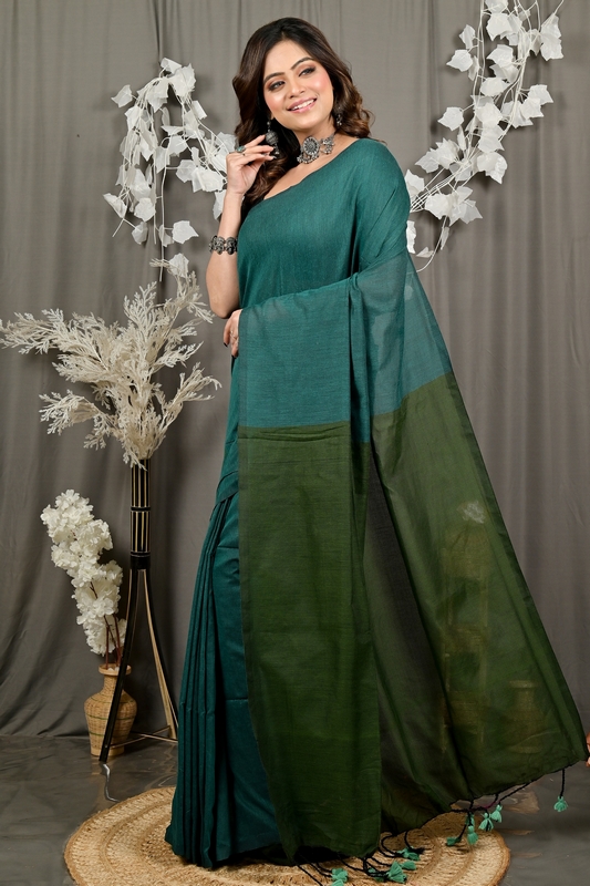 Green Pure Cotton ThanKhaditu Hand Loom Saree (3044)