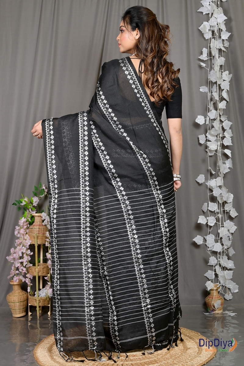 Black Cotton Blended Pareta Hand Loom Saree (307)