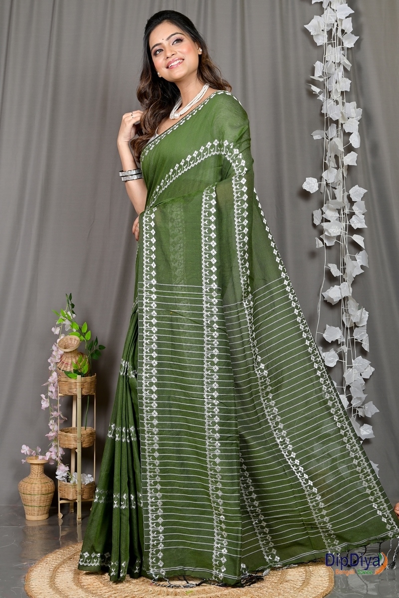 Green Cotton Blended Pareta Hand Loom Saree (308)