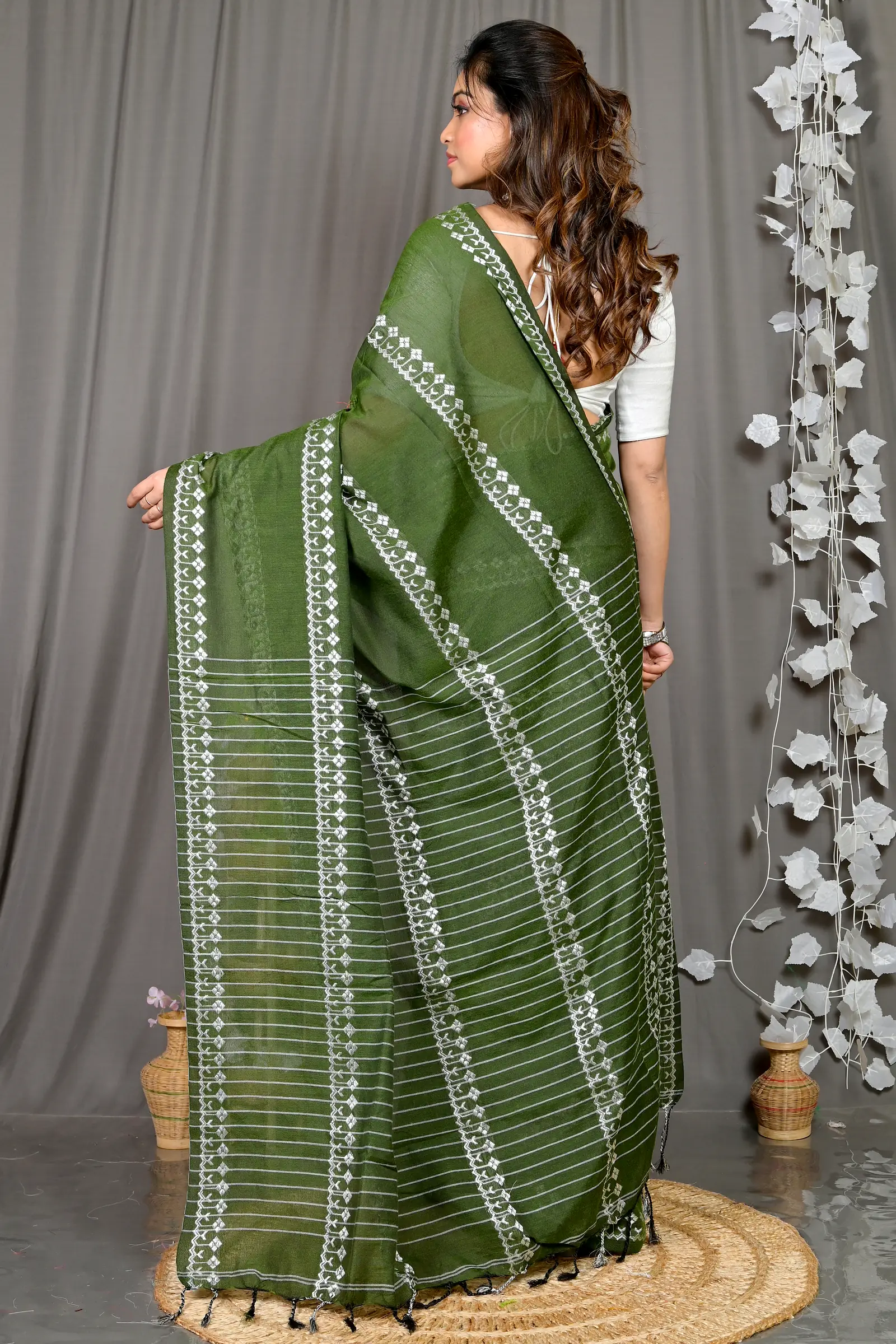 Green Cotton Blended Pareta Hand Loom Saree (308)