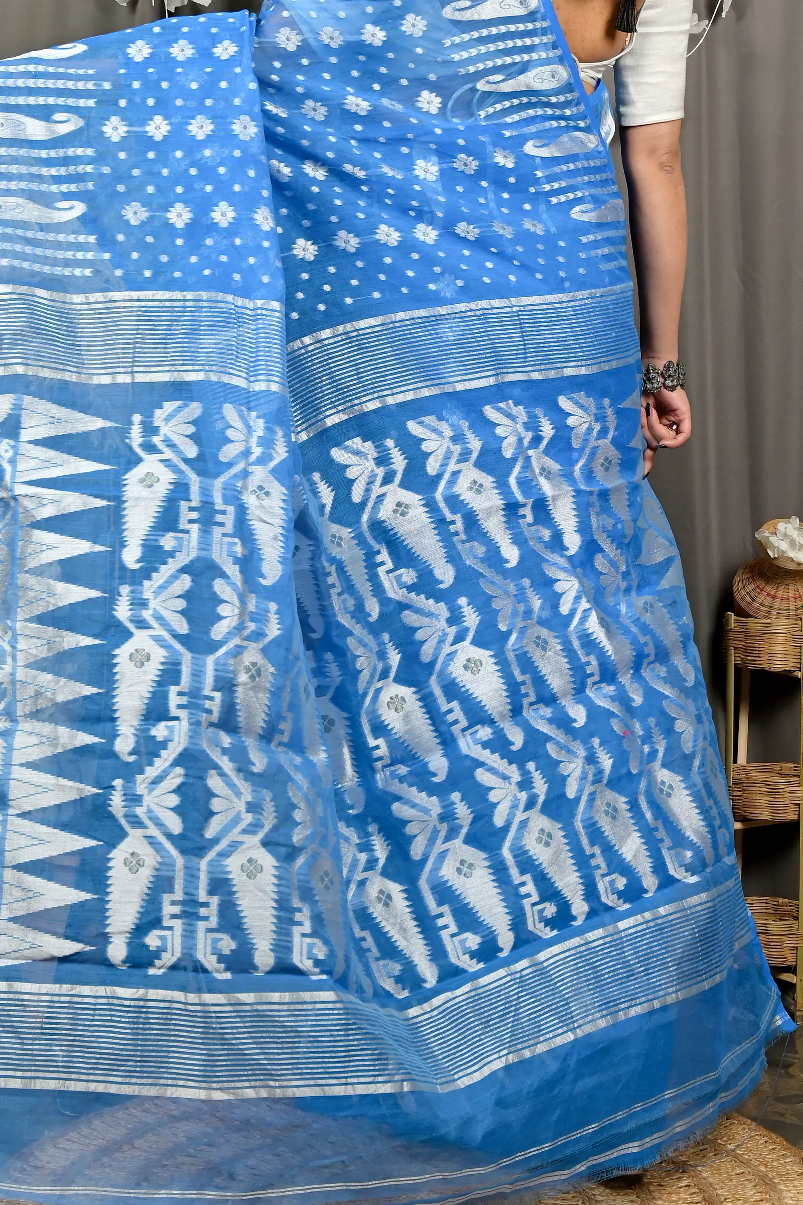 Sky Blue Cotton Folai Jamdani Saree (3106)