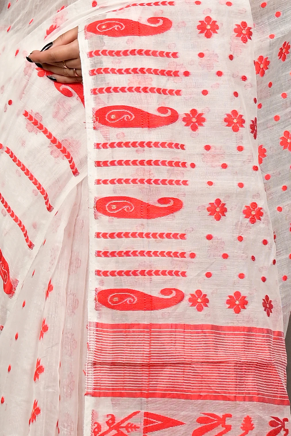 White Red Cotton Folai Jamdani Saree (3110)