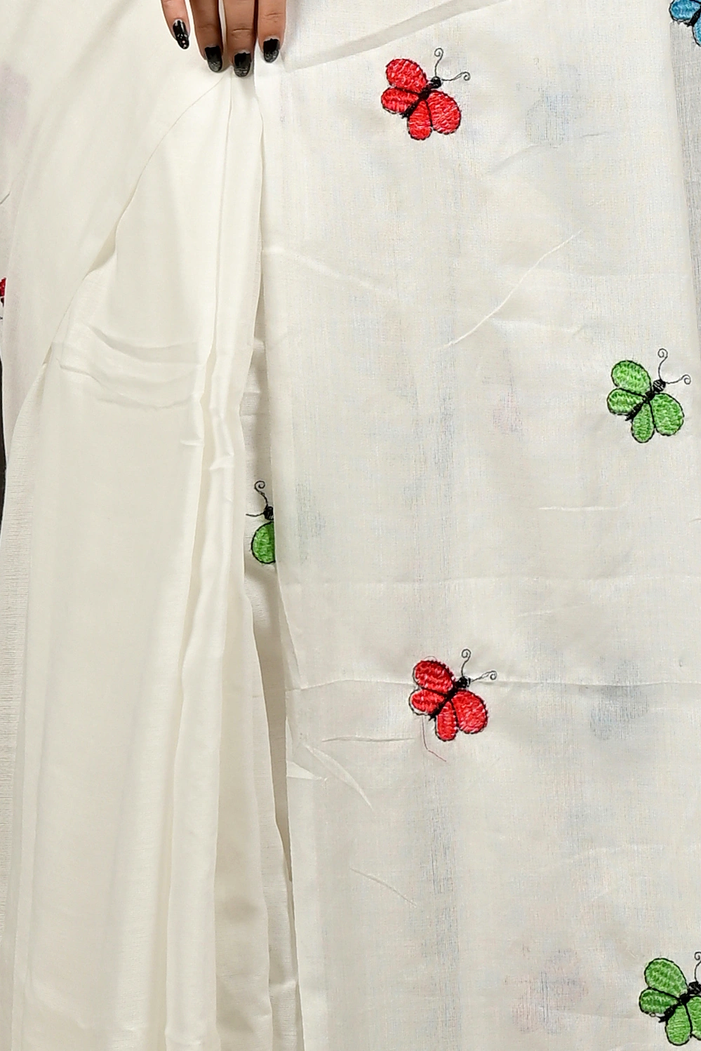 White Blended Cotton Foyeli Embroidery Handloom saree (3120)