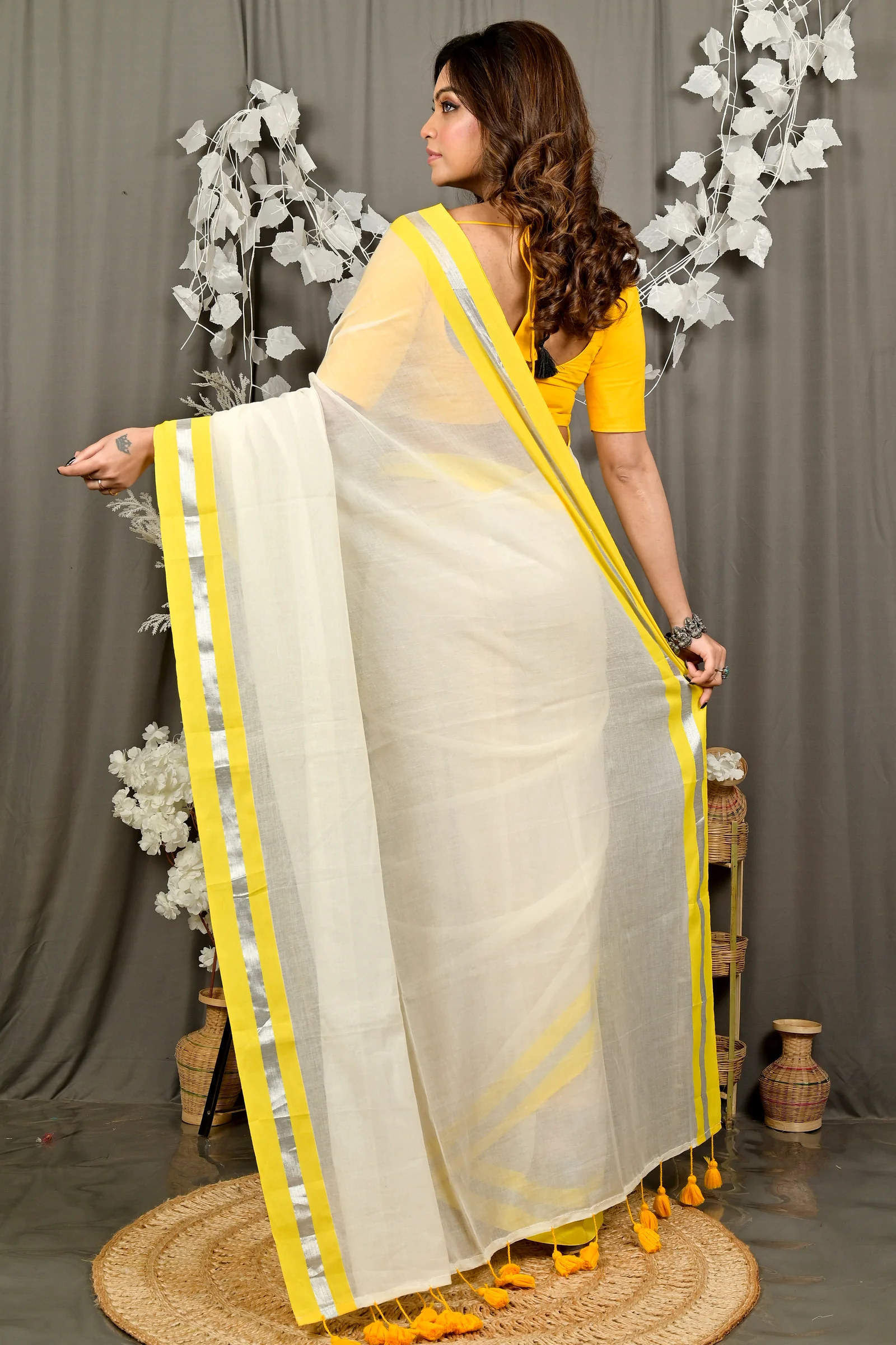 White Yellow Cotton Sofeda Hand Loom Saree (3129)