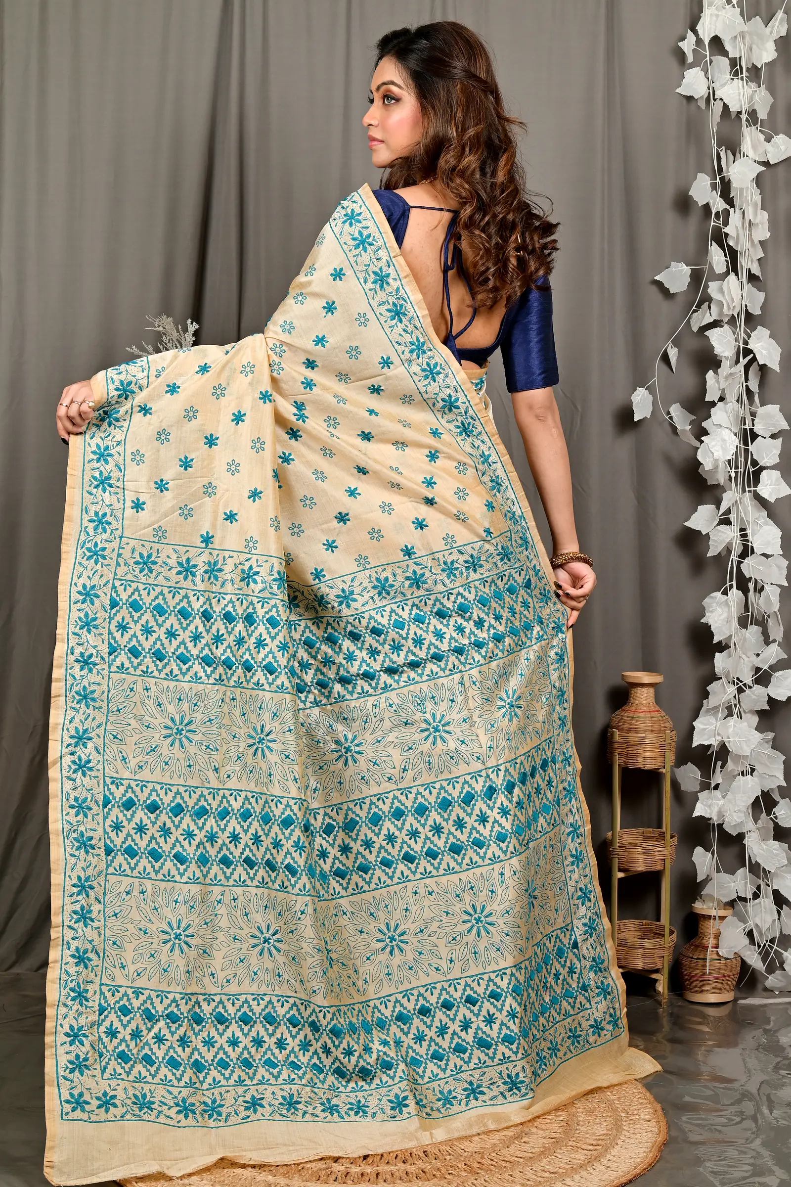 Off White Green Cotton Varitikath Kantha Stitch Saree (3134)