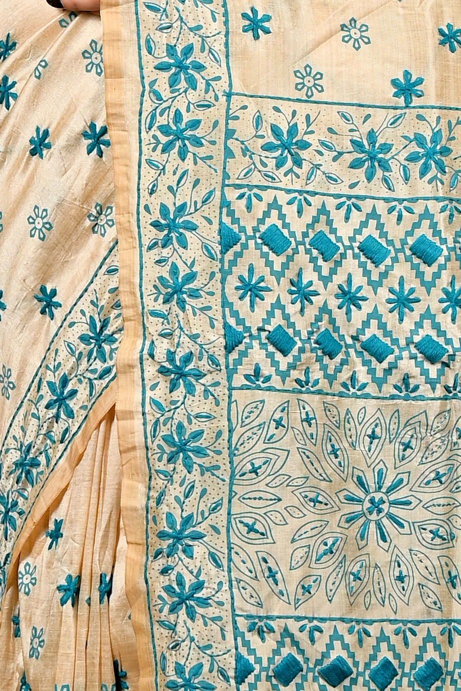Off White Green Cotton Varitikath Kantha Stitch Saree (3134)