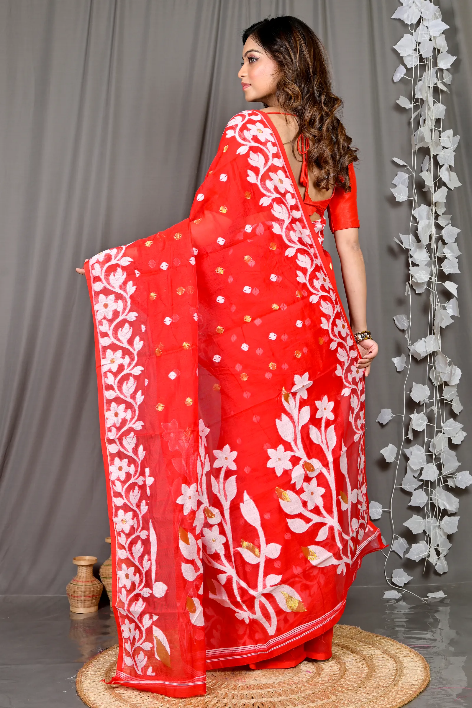 Red Cotton Blended Parinit Jamdani Saree (339)
