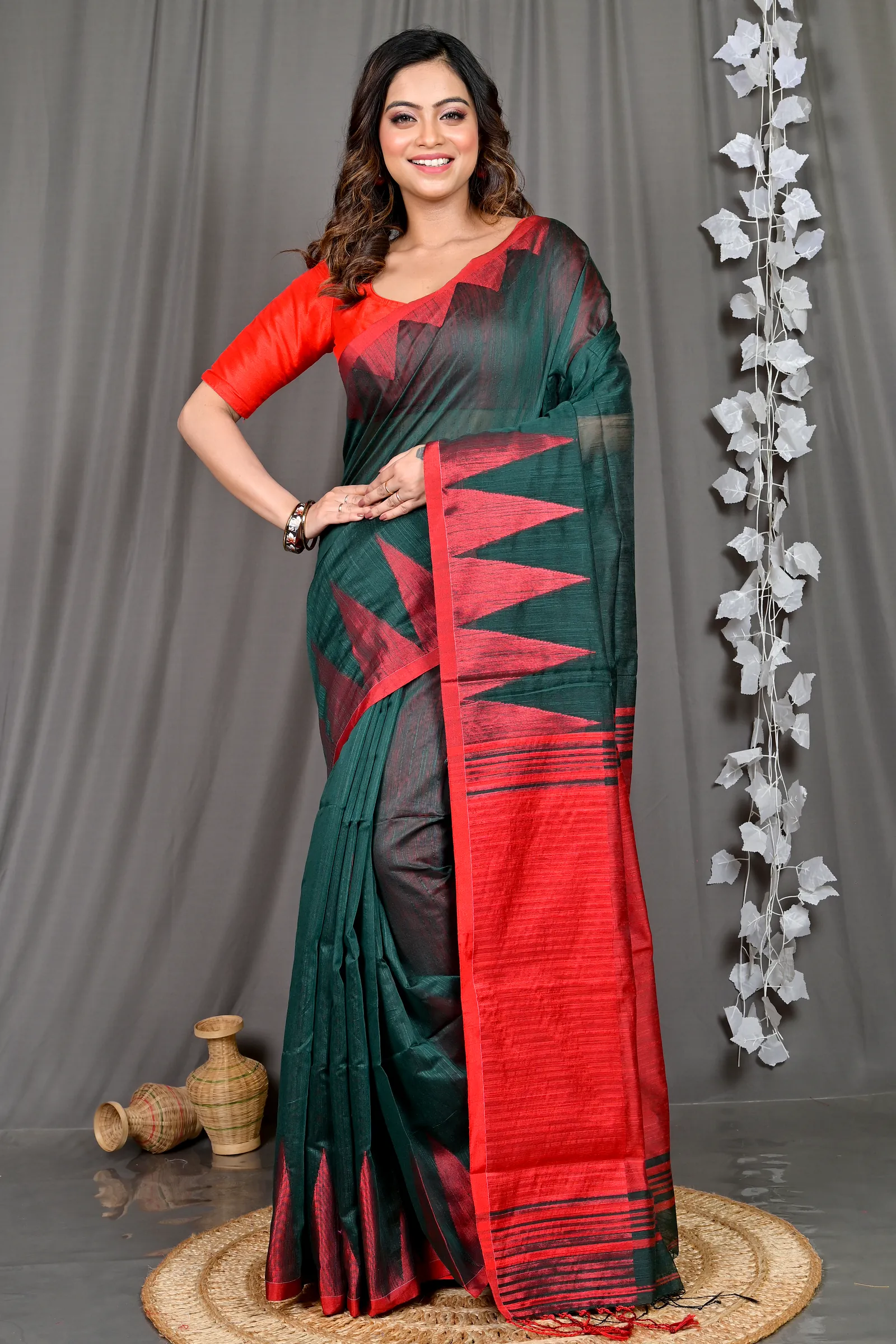 Green Cotton Blended Pariva Hand Loom Saree (348)