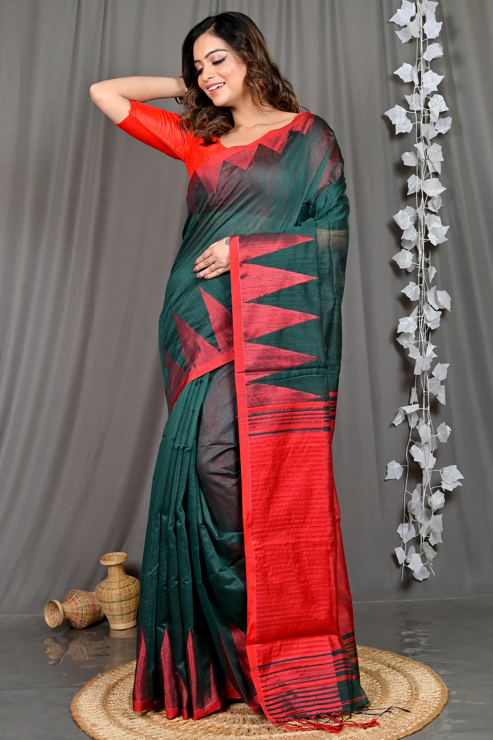 Green Cotton Blended Pariva Hand Loom Saree (348)
