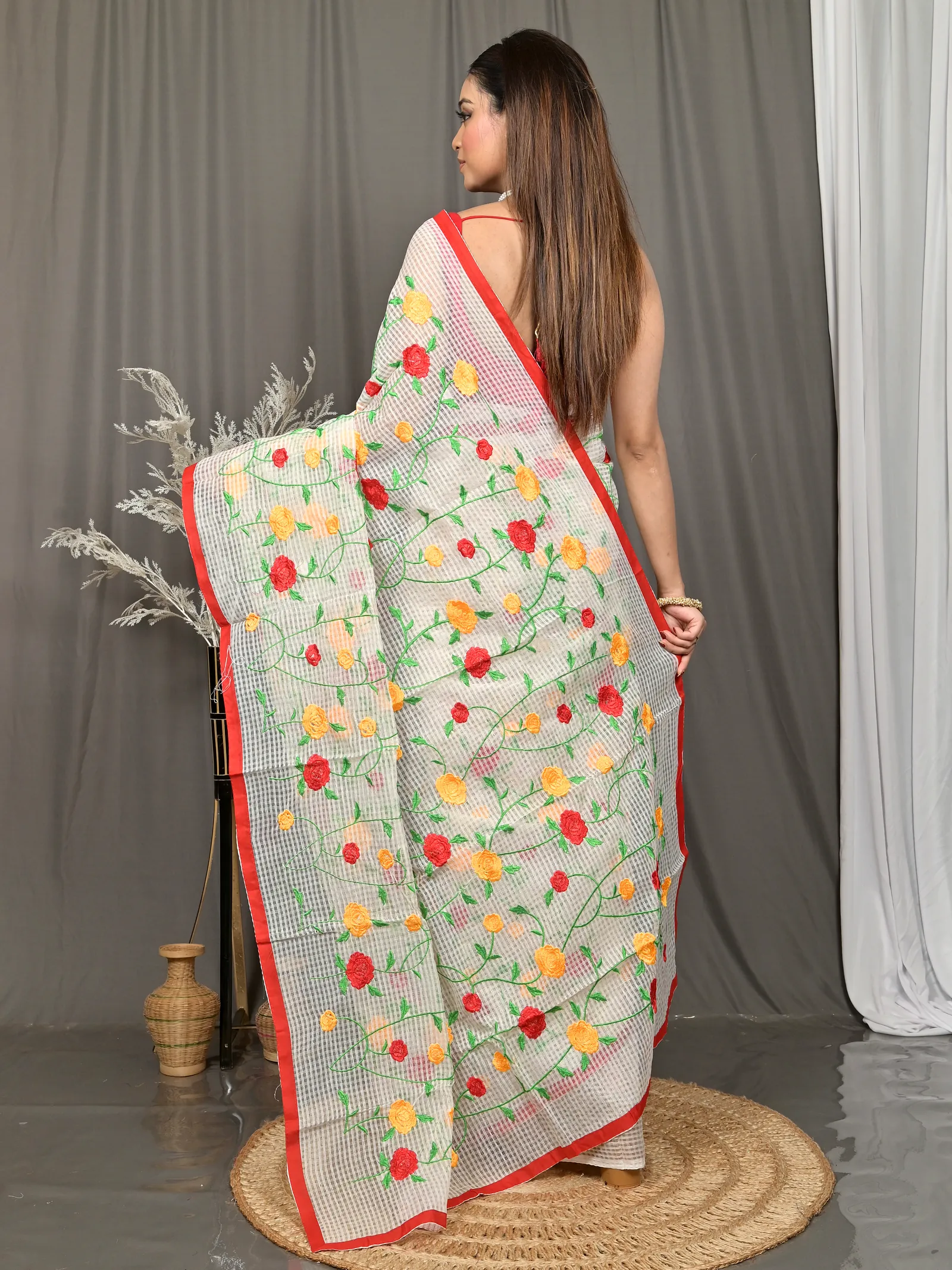 Off-White Cotton Kotambo Mix Kota Embroidery Saree  (36)
