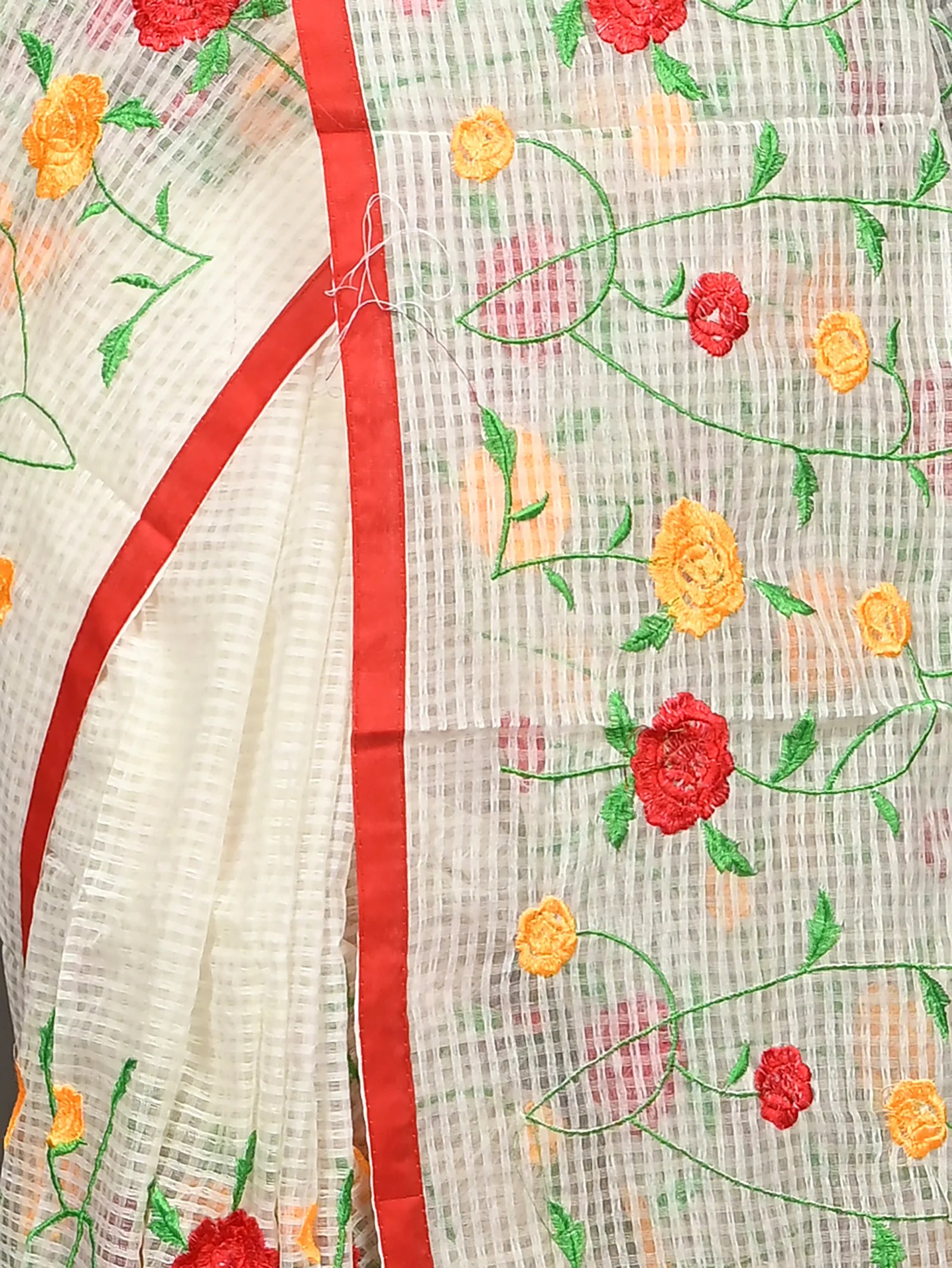 Off-White Cotton Kotambo Mix Kota Embroidery Saree  (36)