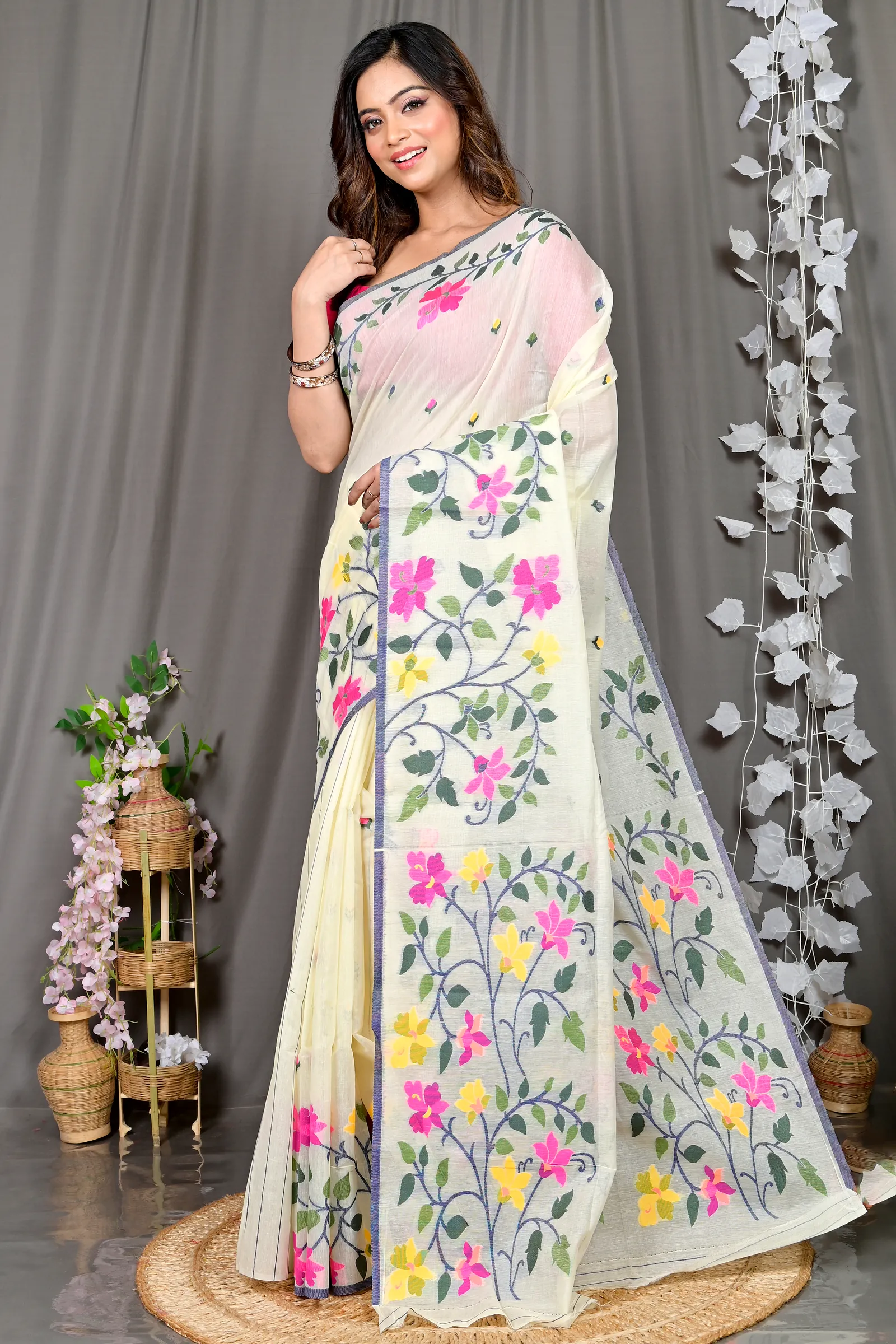 White Cotton Silk Parmix Hand Loom Saree (367)