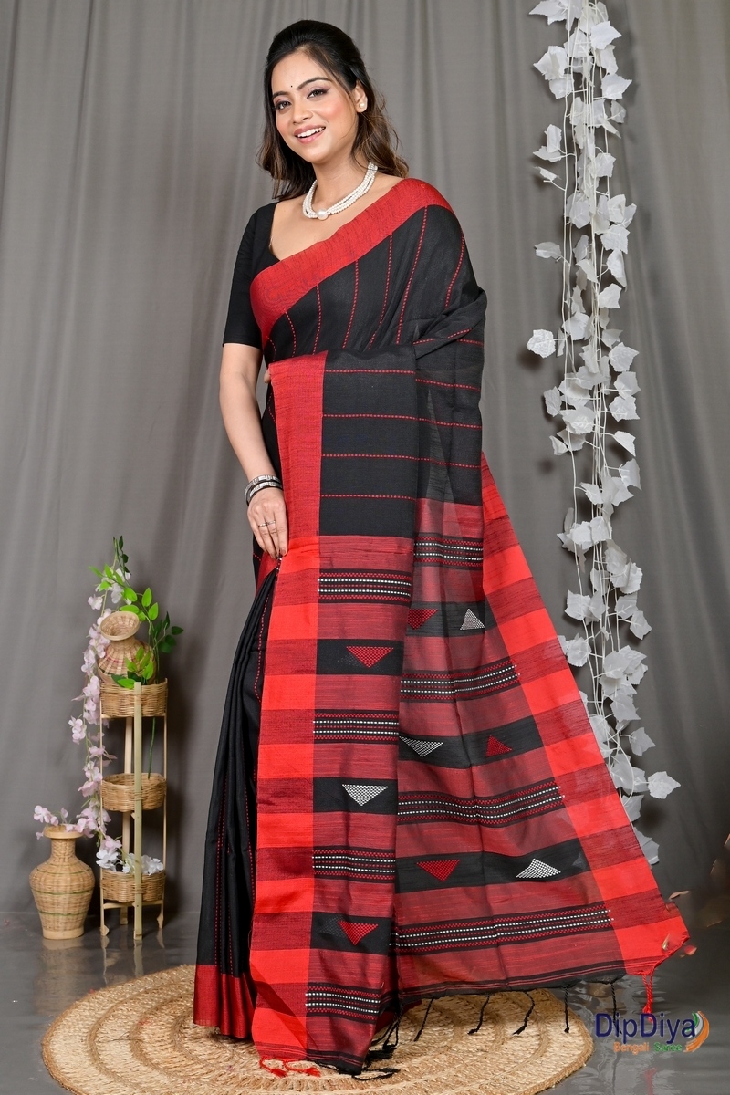 Black Cotton Blended Parnika Hand Loom Saree (396)