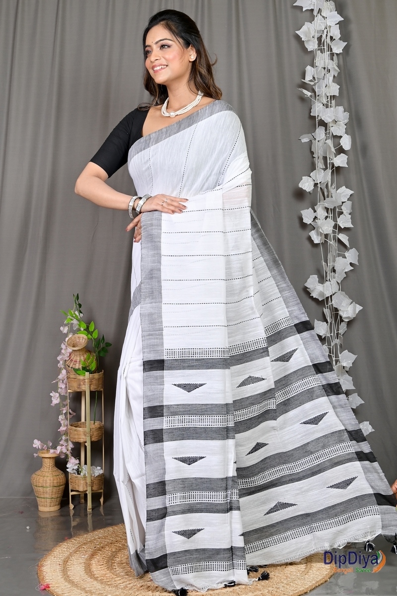 White Cotton Blended Parnika Hand Loom Saree (397)