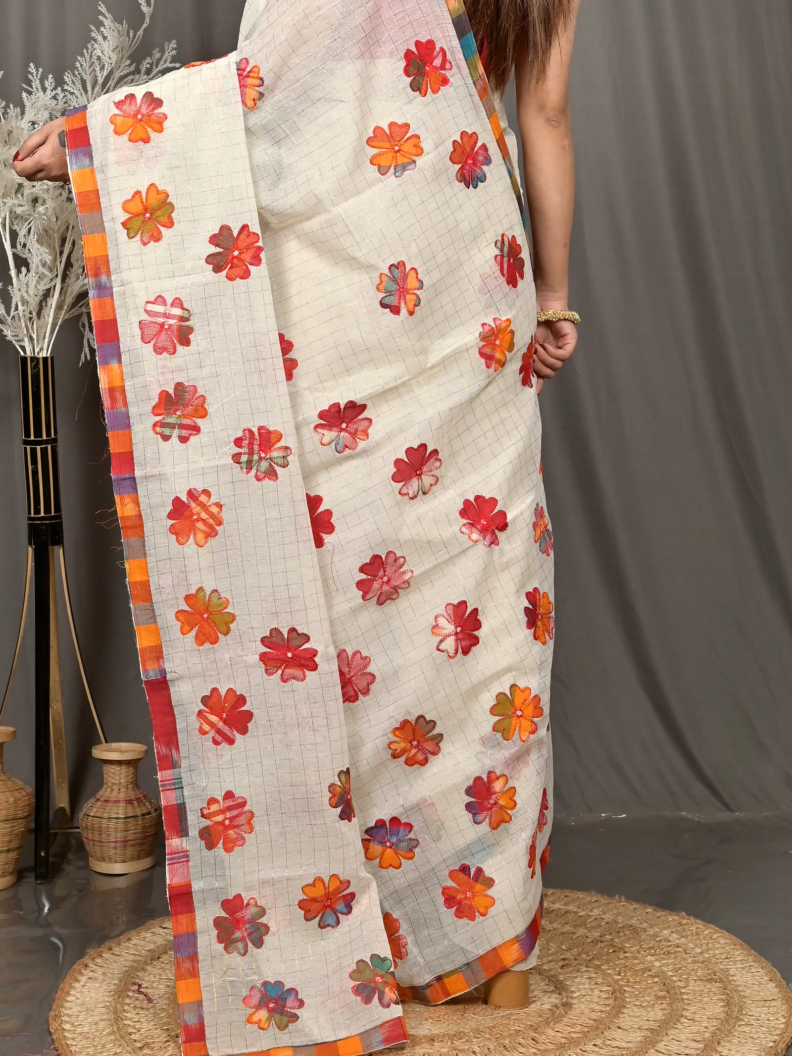 White Cotton Kotaplik Mix Kota Applique Saree  (42)