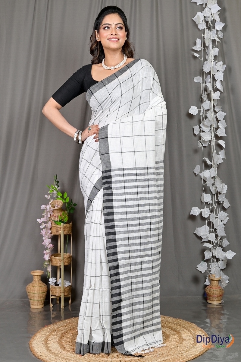 White Black Cotton Blended Parodhi Hand Loom Saree (481)