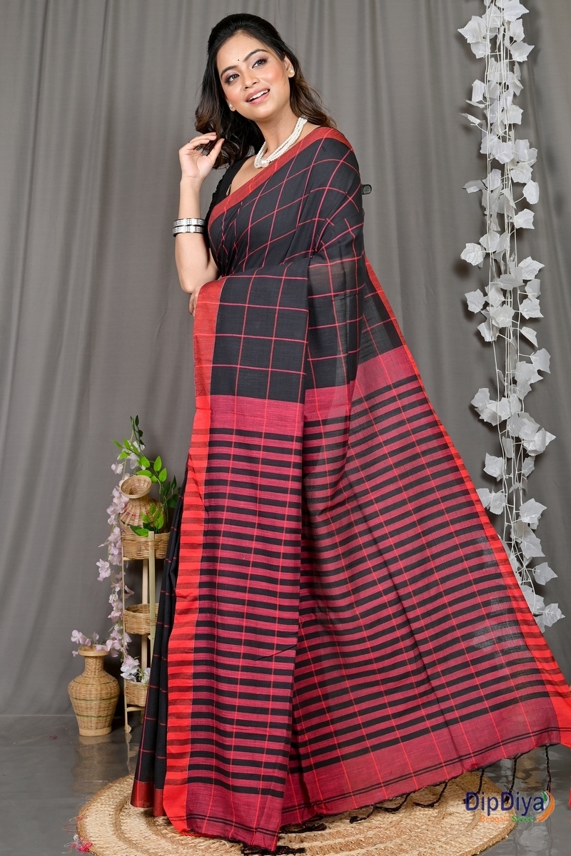 Black Cotton Blended Parodhi Hand Loom Saree (483)