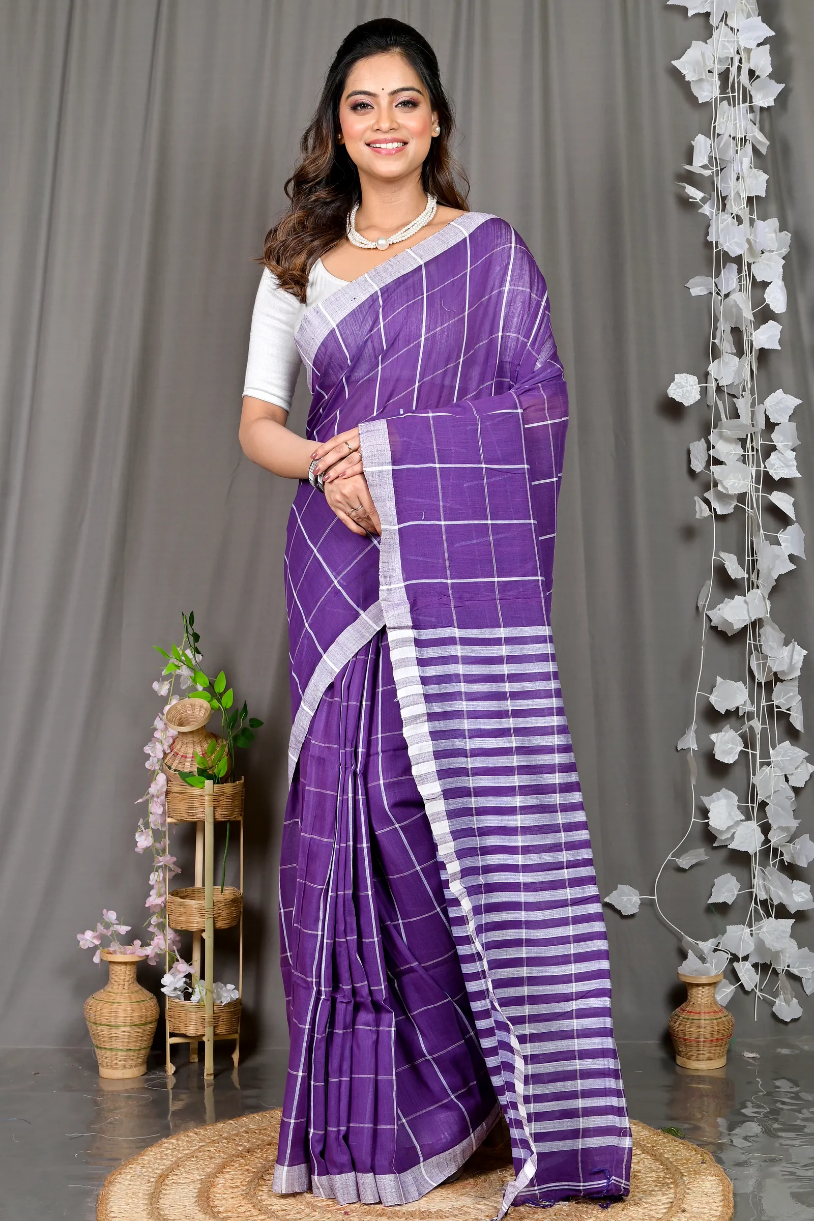 Lavender Cotton Blended Parodhi Hand Loom Saree (485)