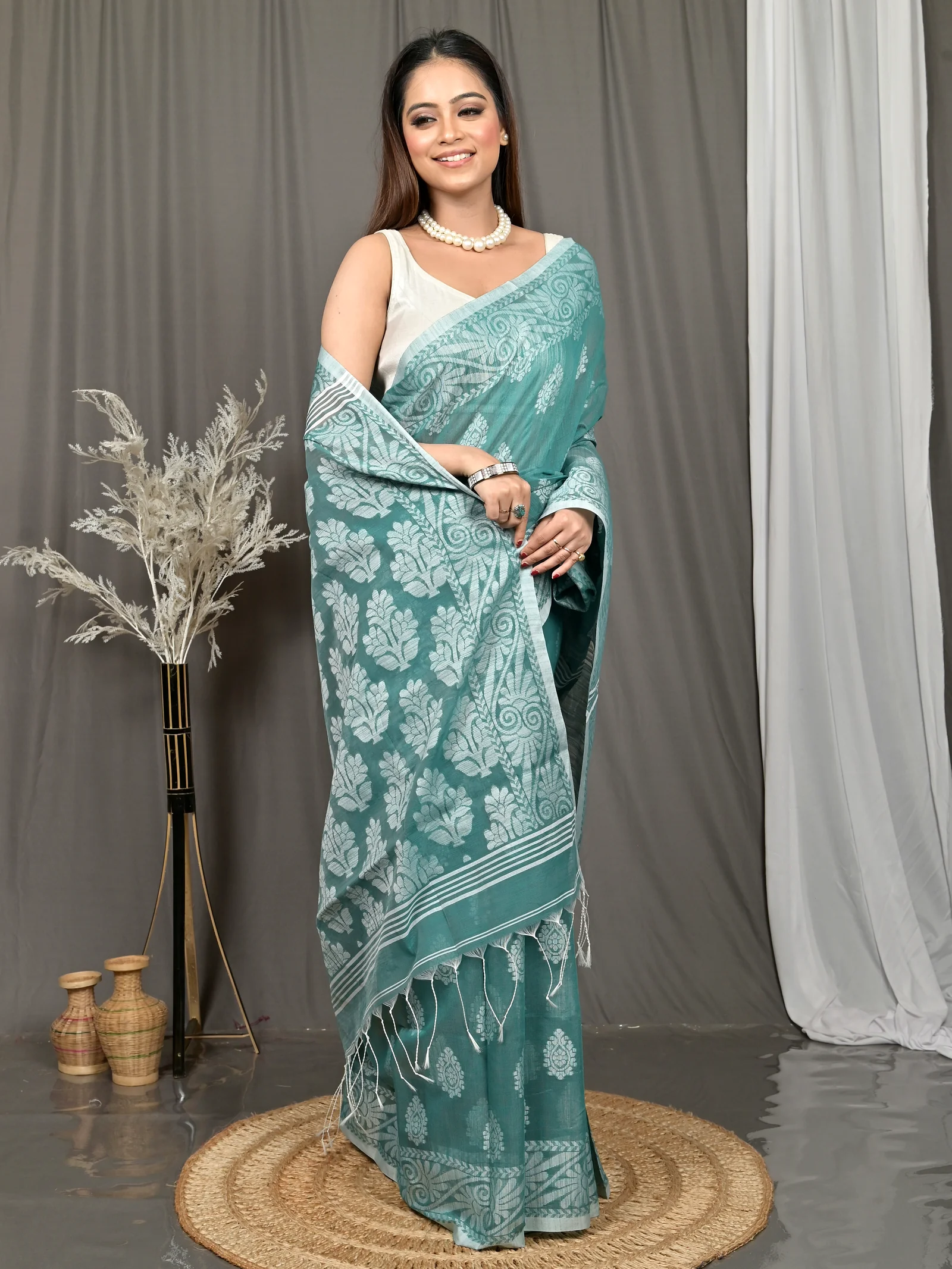 See Green Cotton Parbit Handloom Saree  (49)