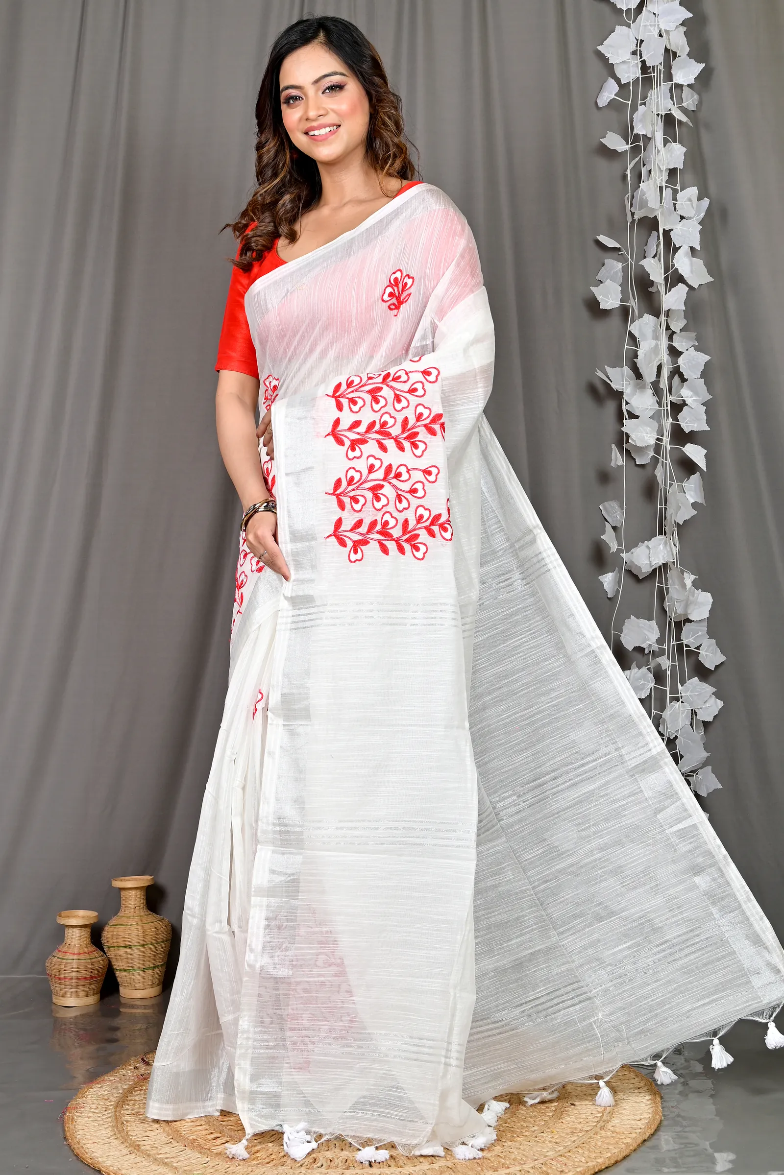 White Cotton Blended Paroni Embroidery Handloom saree (493)