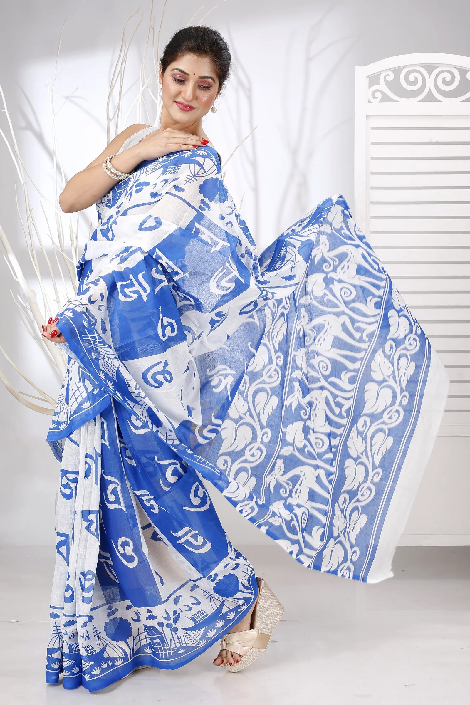 Light Blue Pure Cotton Barnomala Hand Loom Saree (5244)