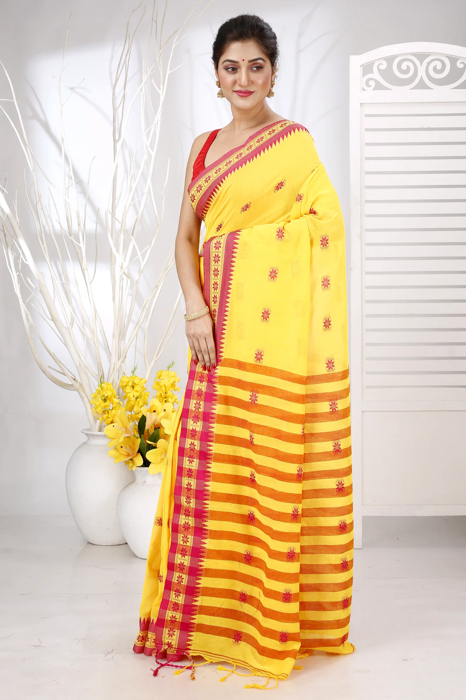 Yellow Red Pure Cotton Guti Hand Hand Loom Saree (5247)