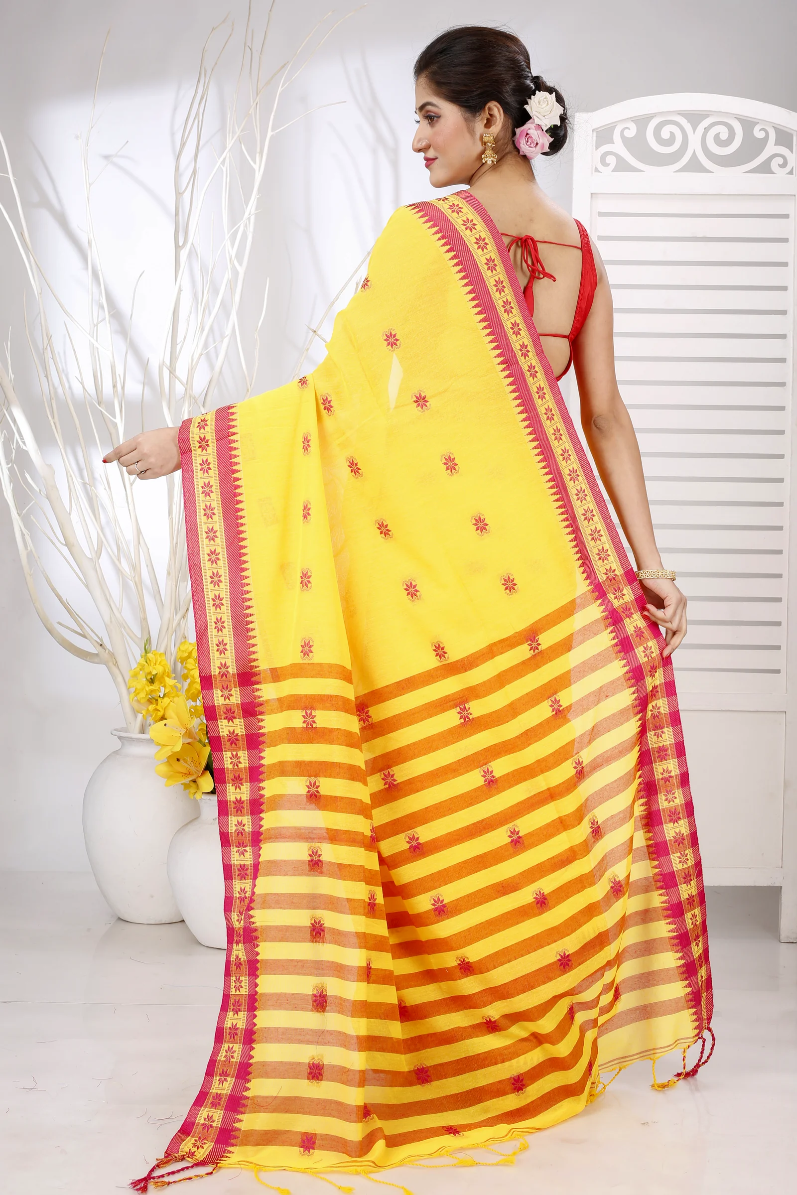 Yellow Red Pure Cotton Guti Hand Hand Loom Saree (5247)