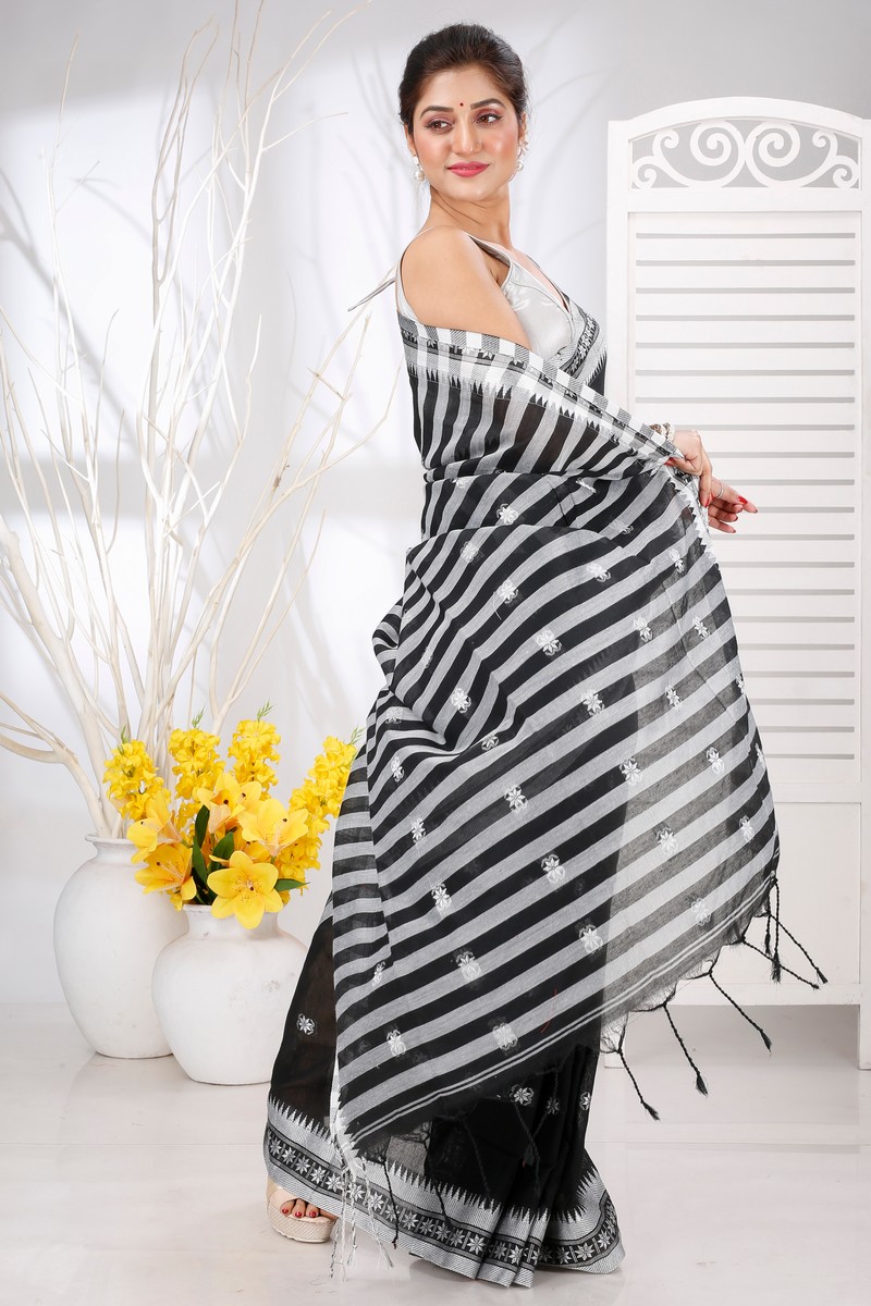 Black Pure Cotton Guti Hand Hand Loom Saree (5248)