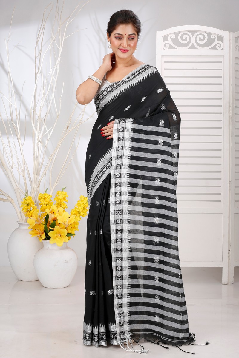 Black Pure Cotton Guti Hand Hand Loom Saree (5248)