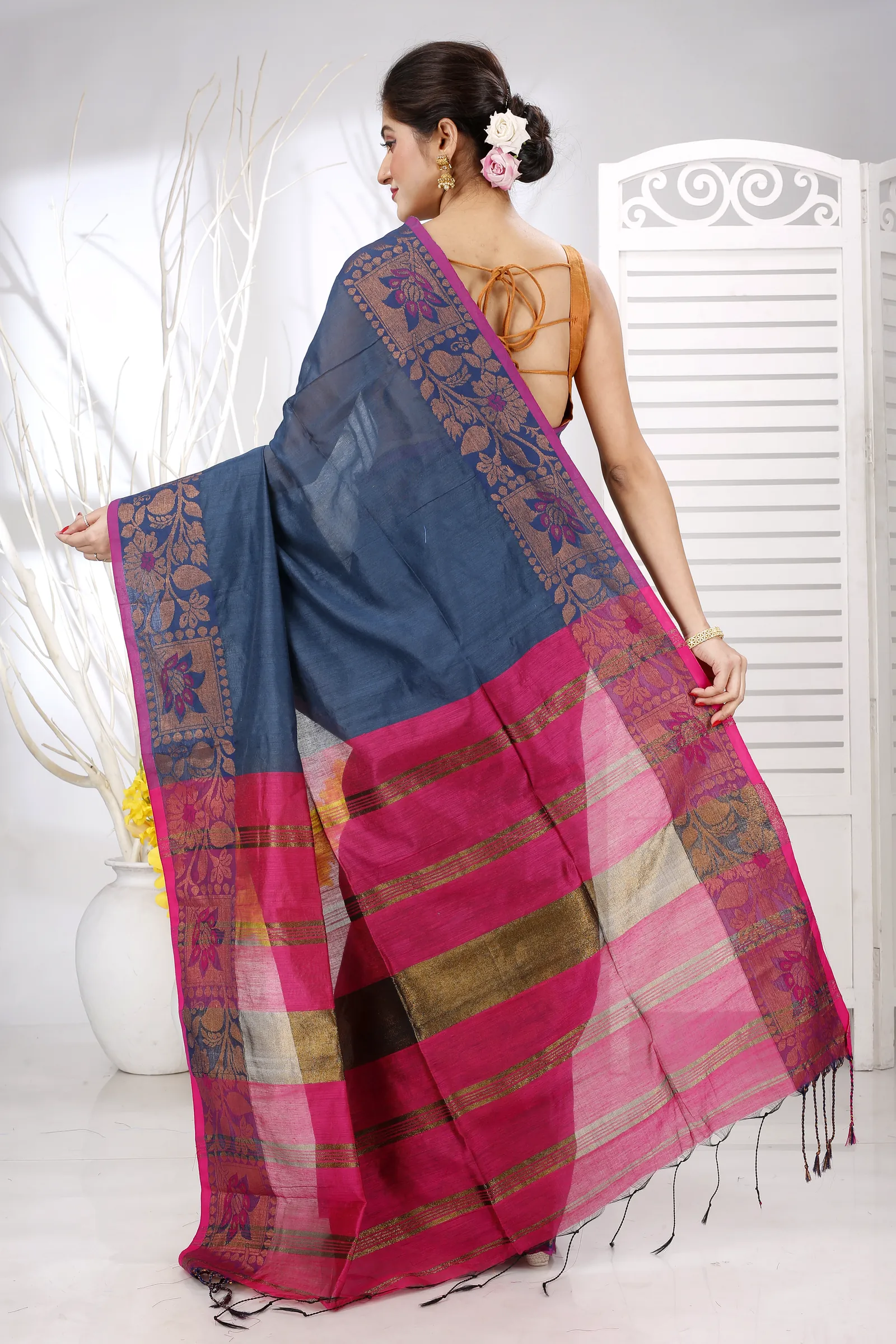 Green Pure Cotton Swarno Hand Loom Saree (5252)