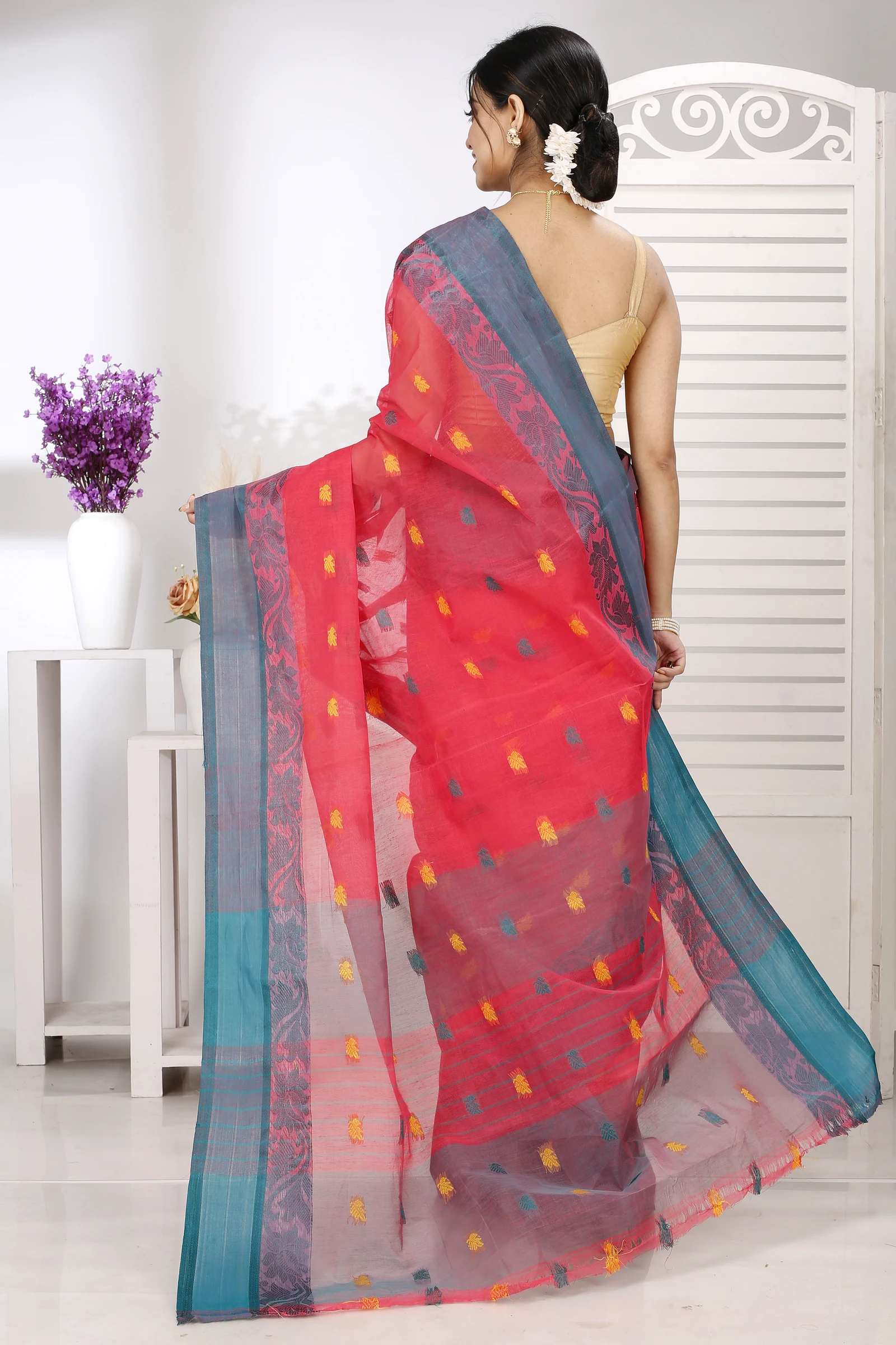 Red Pure Cotton Guti Tant Saree (5254)