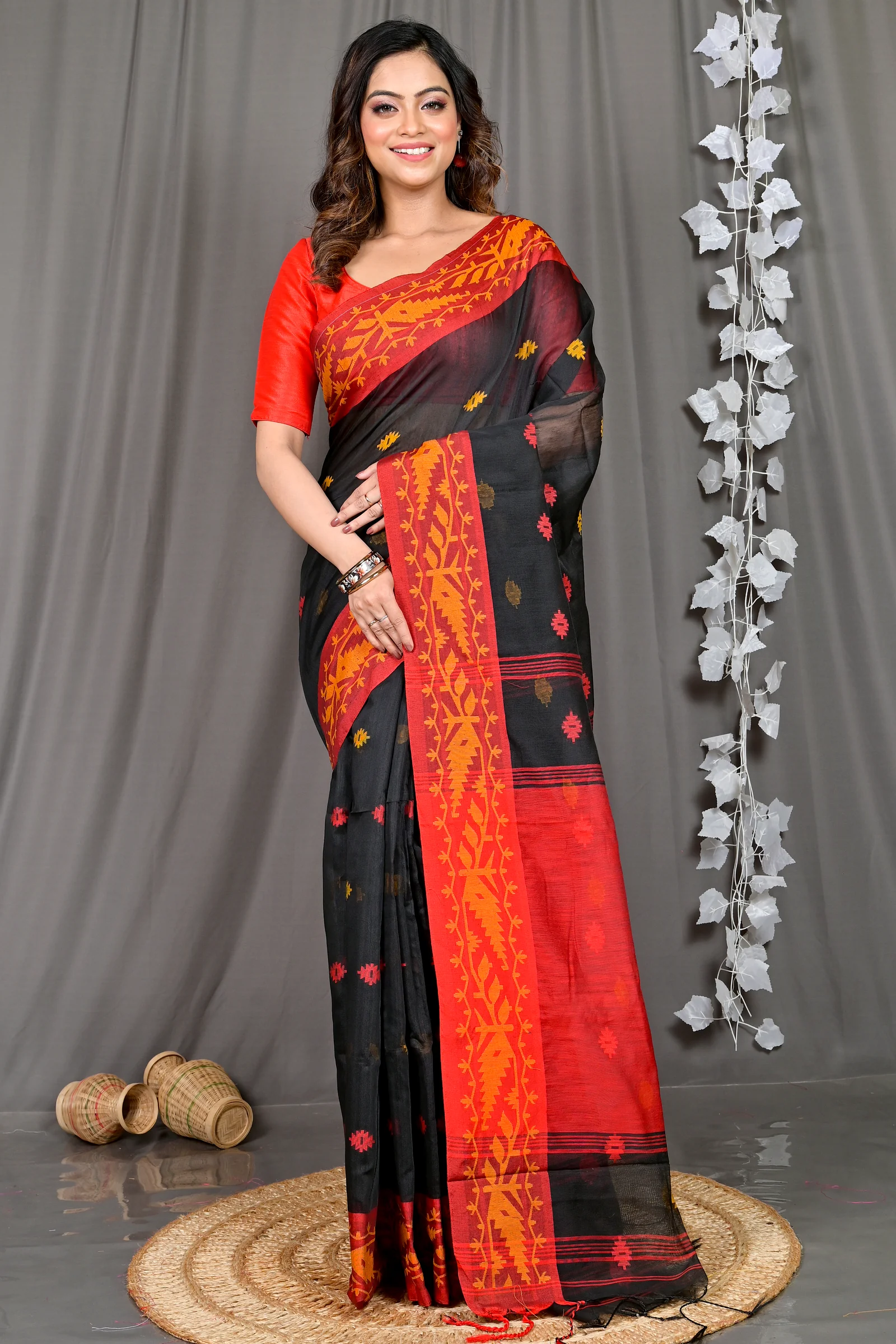 Black Red Cotton Blended Parul Hand Loom Saree (549)
