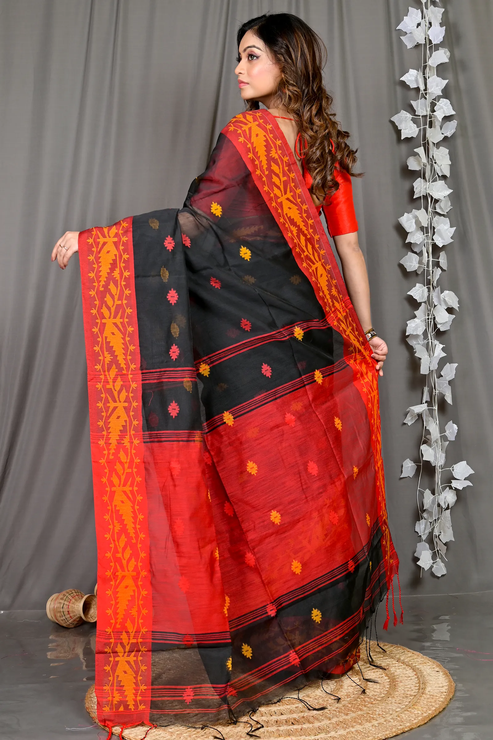 Black Red Cotton Blended Parul Hand Loom Saree (549)