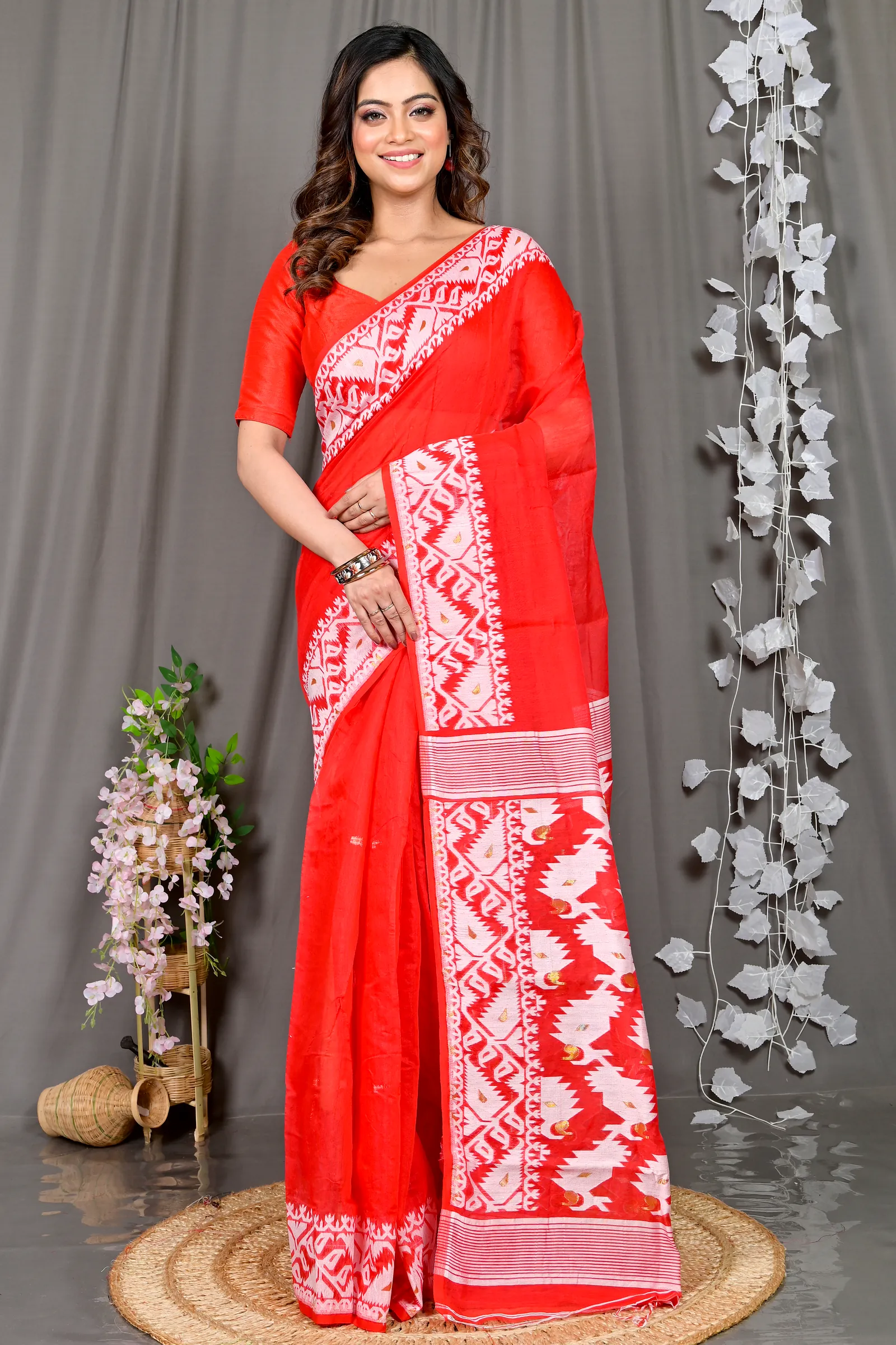 Red White Cotton Blended Parv Jamdani Saree (559)