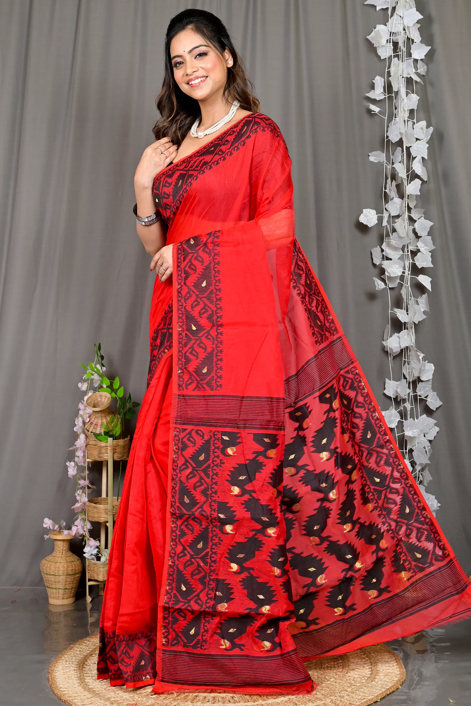 Maroon Cotton Blended Parv Jamdani Saree (561)