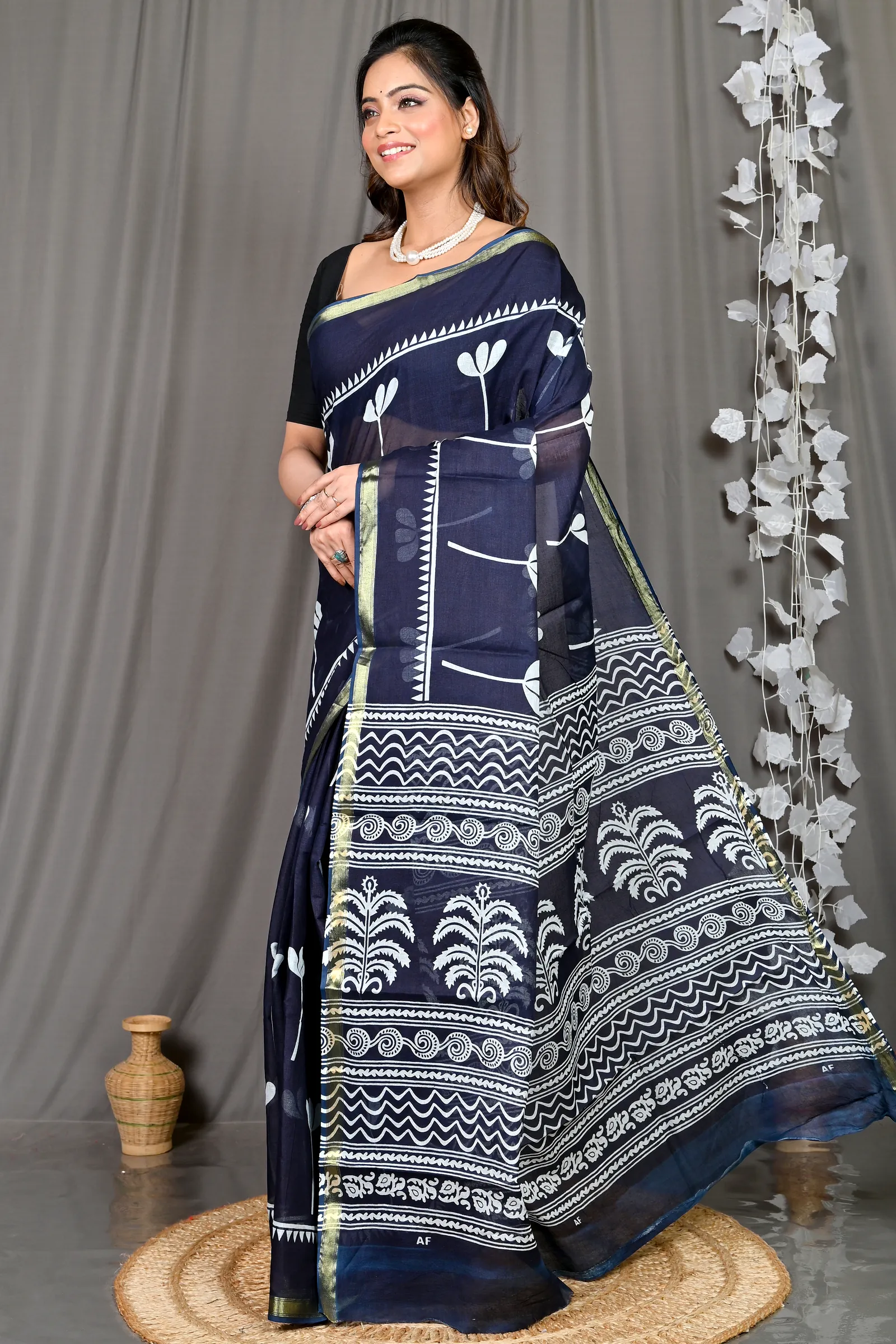 Blue Whitre Cotton Soumava Printed Handloom Saree (588)
