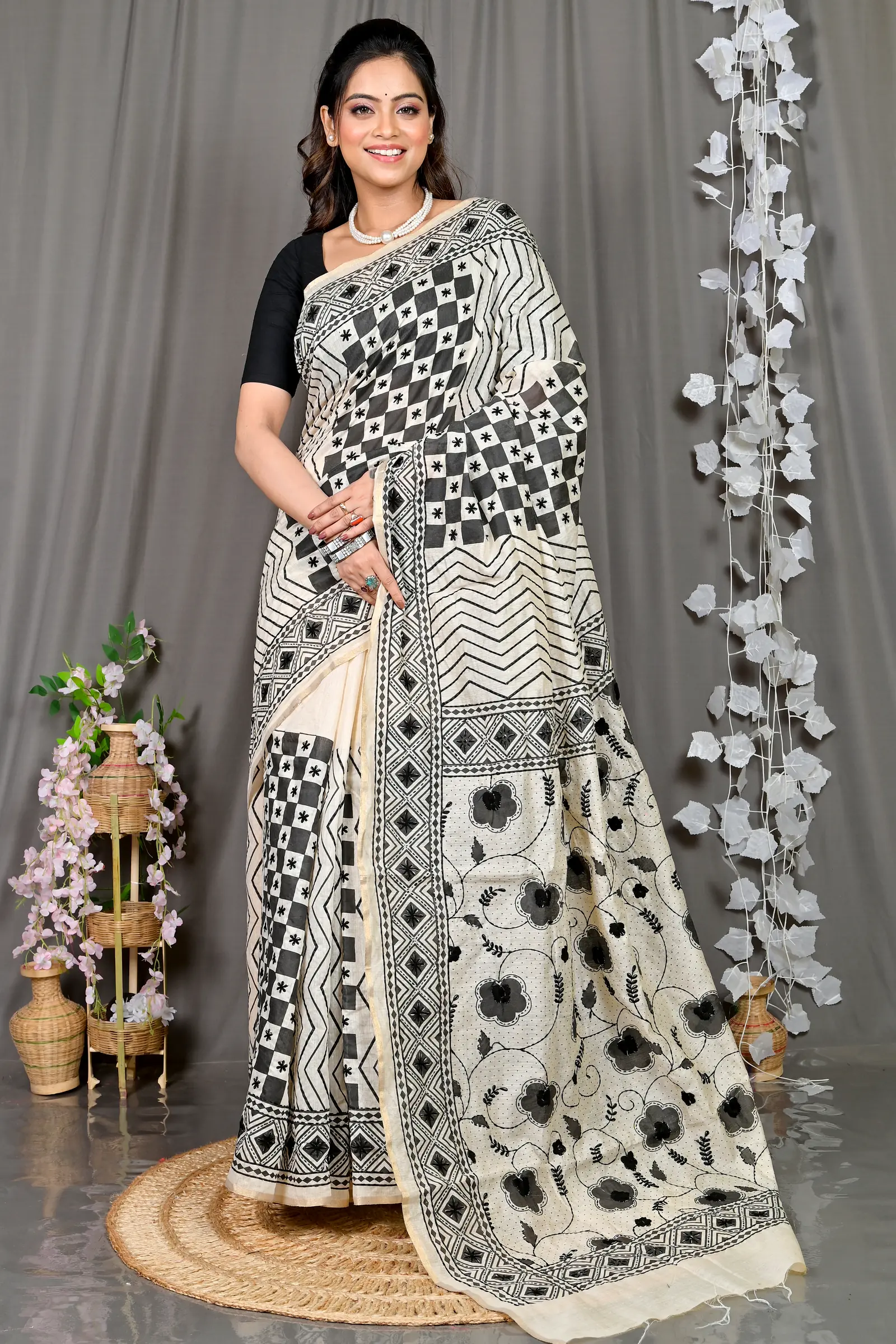 White Cotton Varitikath Kantha Stitch Saree (598)