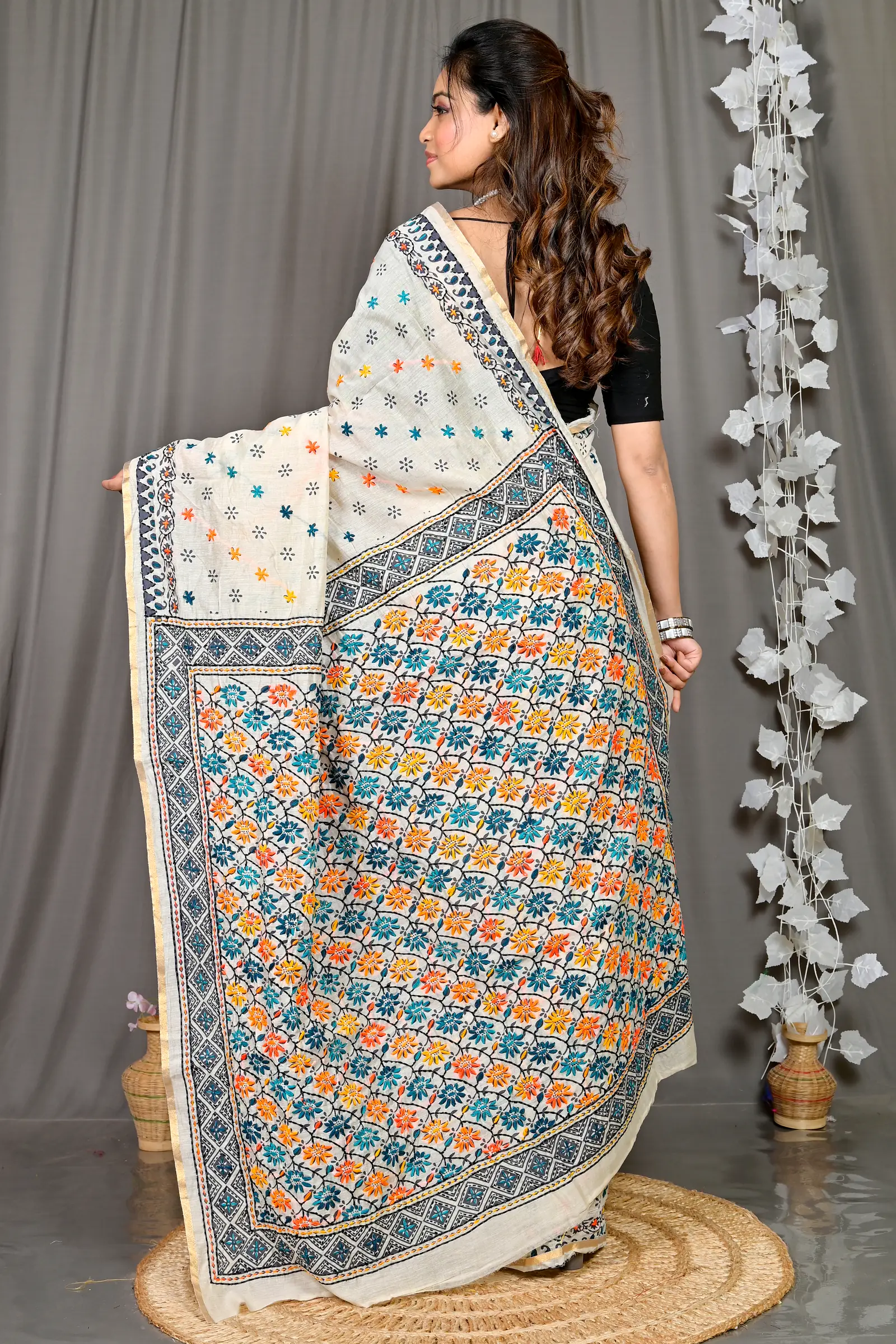 White Cotton Varitikath Kantha Stitch Saree (601)