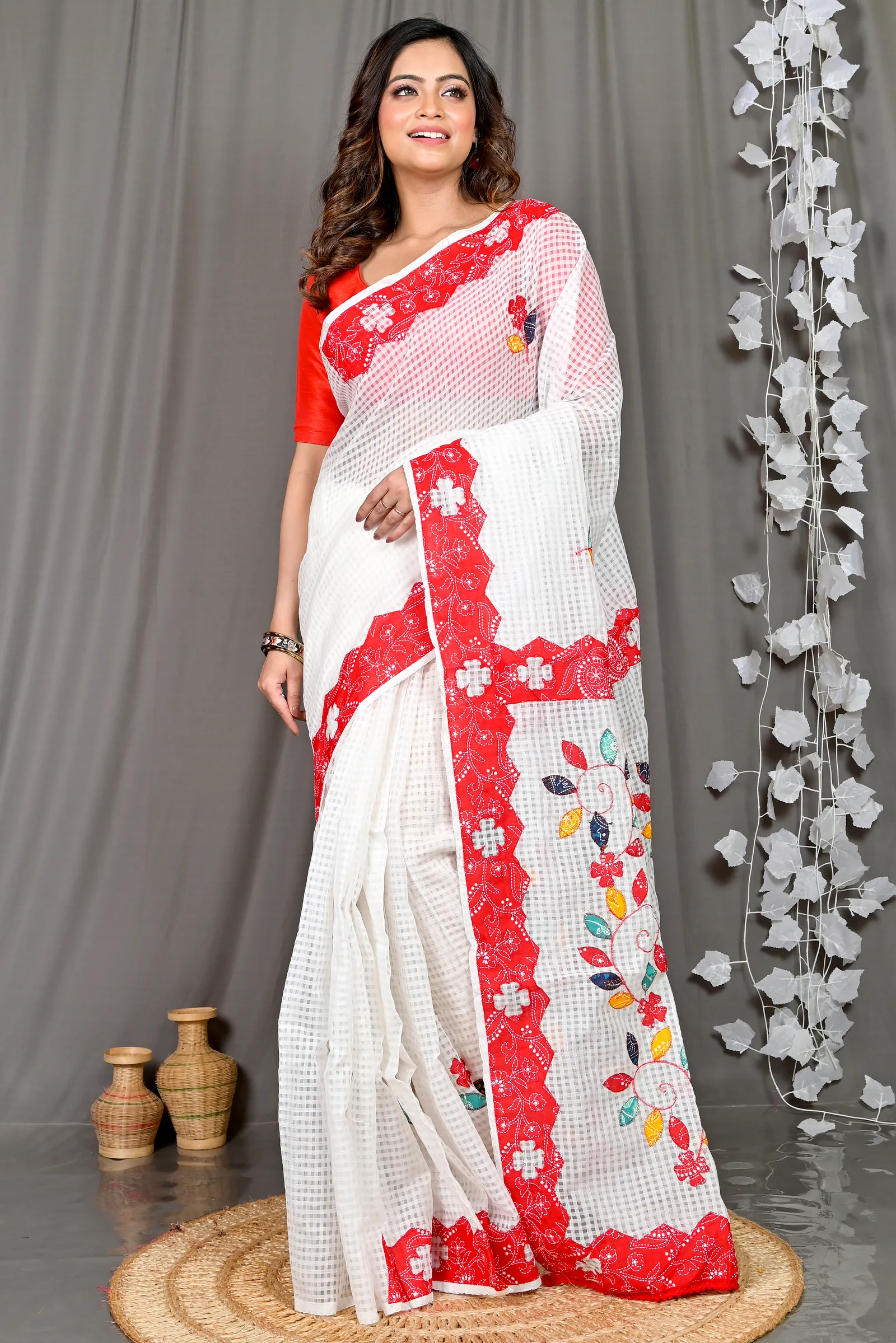 White Red Cotton Variti Aplic Applique Saree (612)