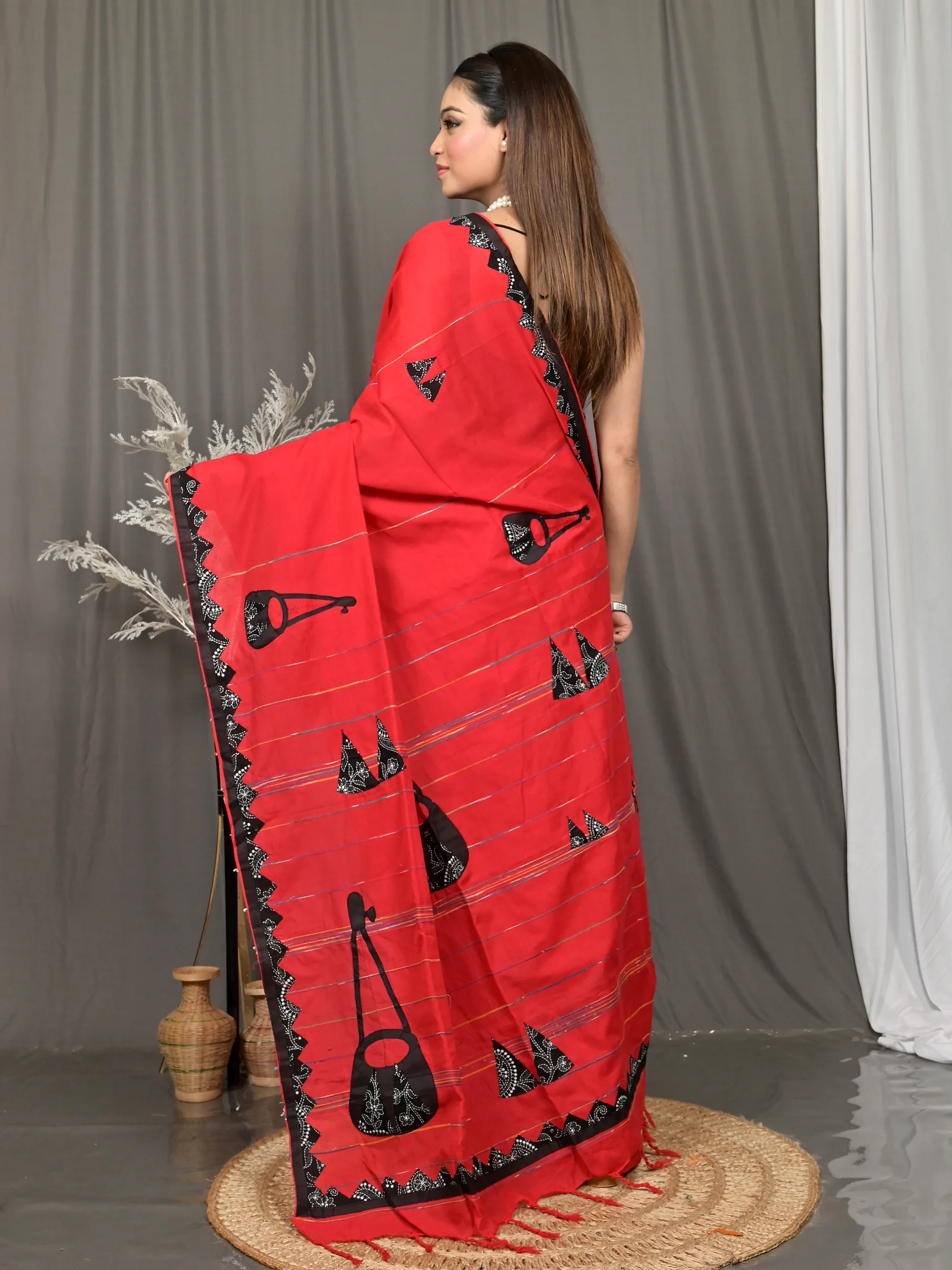 Red Black Blended Cotton Aplika Applique Saree  (620)