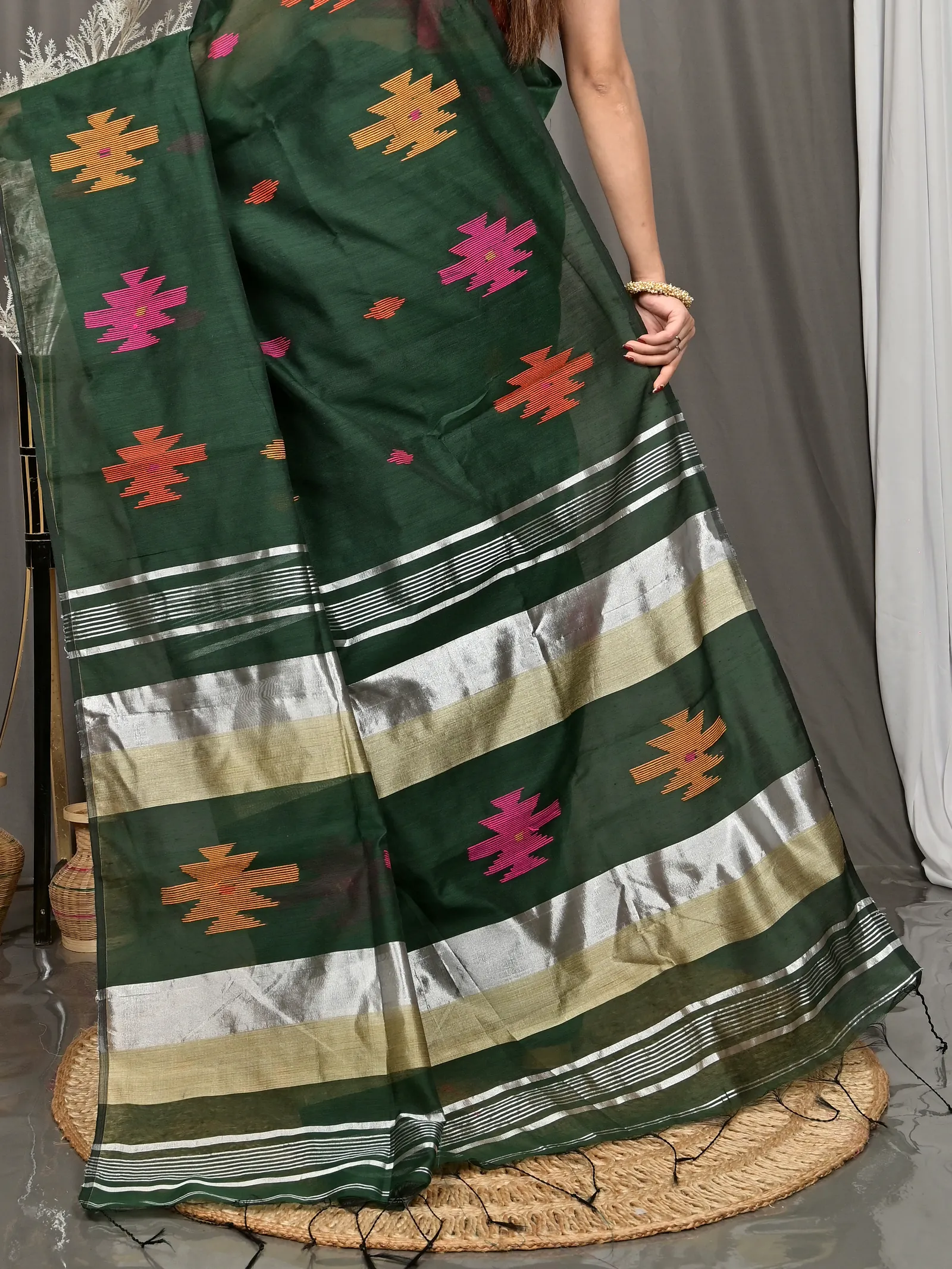 Dark Green Cotton Soulik Handloom Saree  (622)