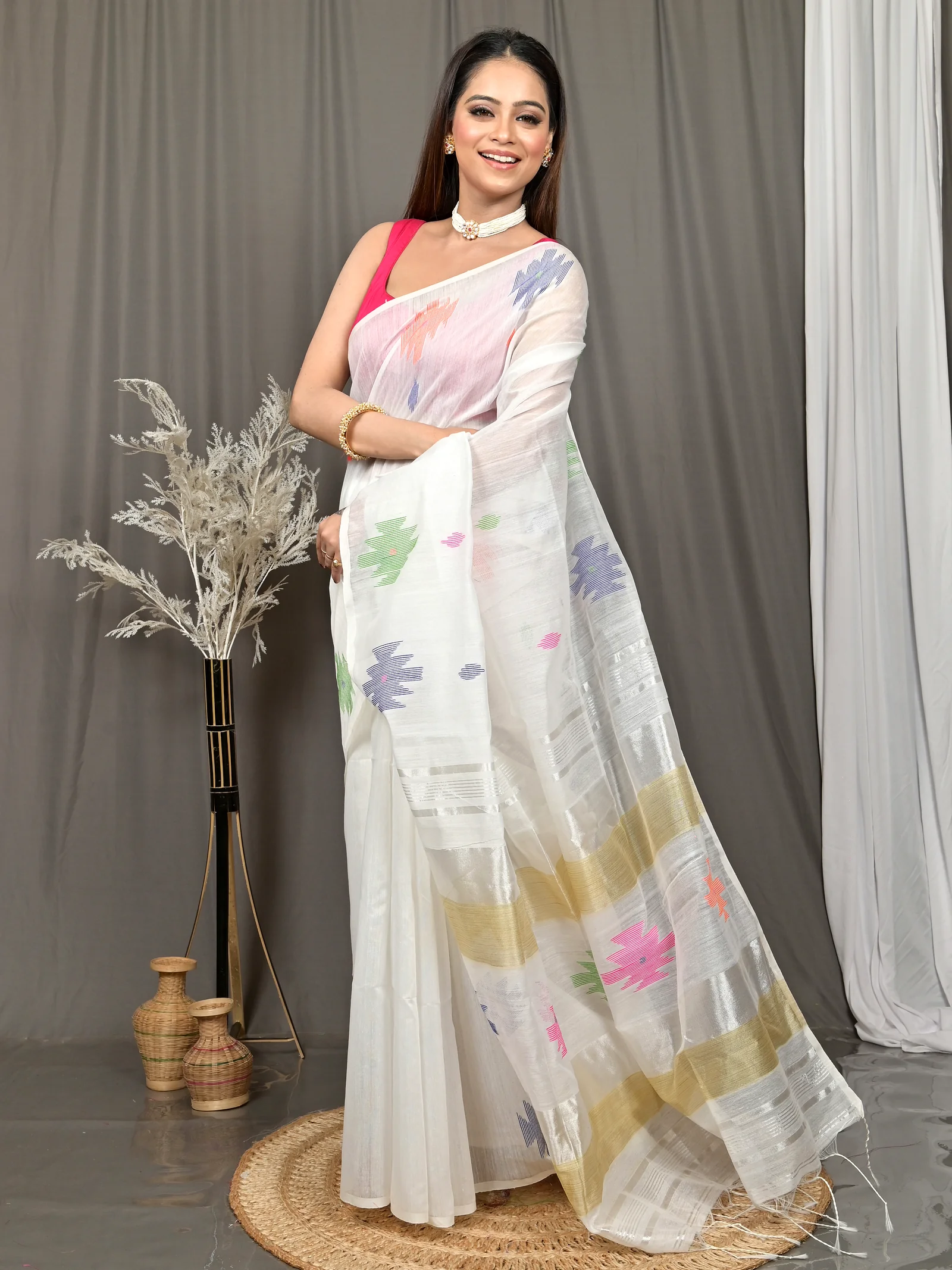 White Cotton Soulik Handloom Saree  (624)