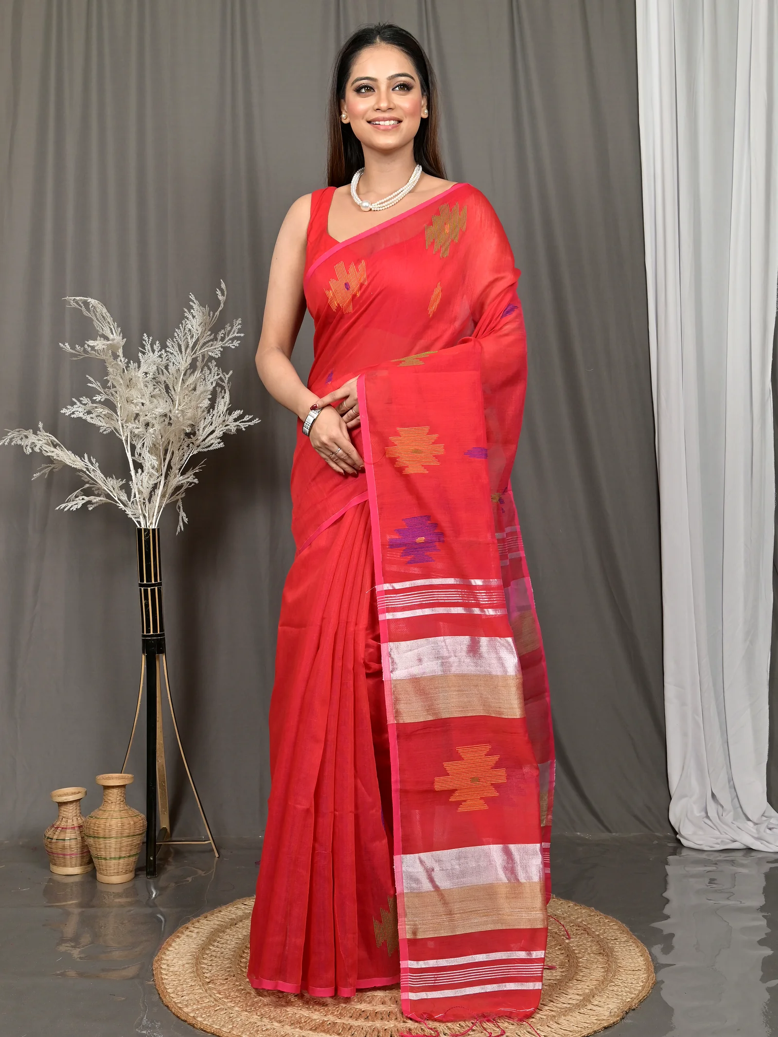 Red Cotton Soulik Handloom Saree  (625)