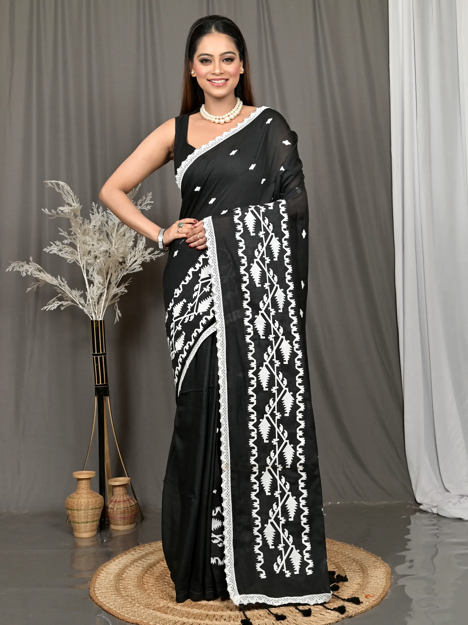 Black Cotton Parepu Handloom Saree  (63)