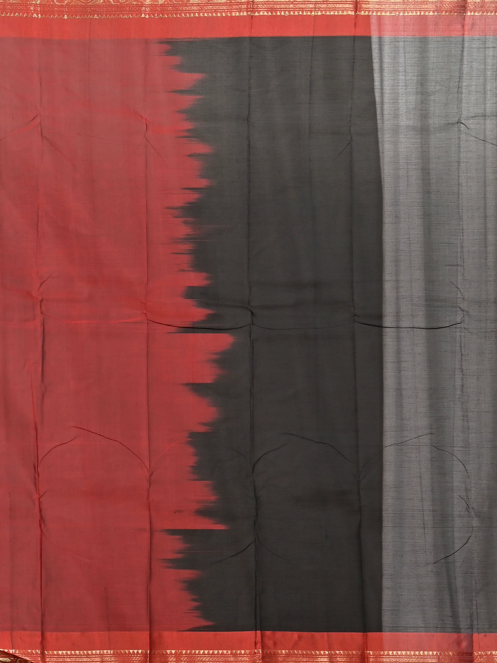 Black Red Cotton Parlik Gadwal Saree  (64)