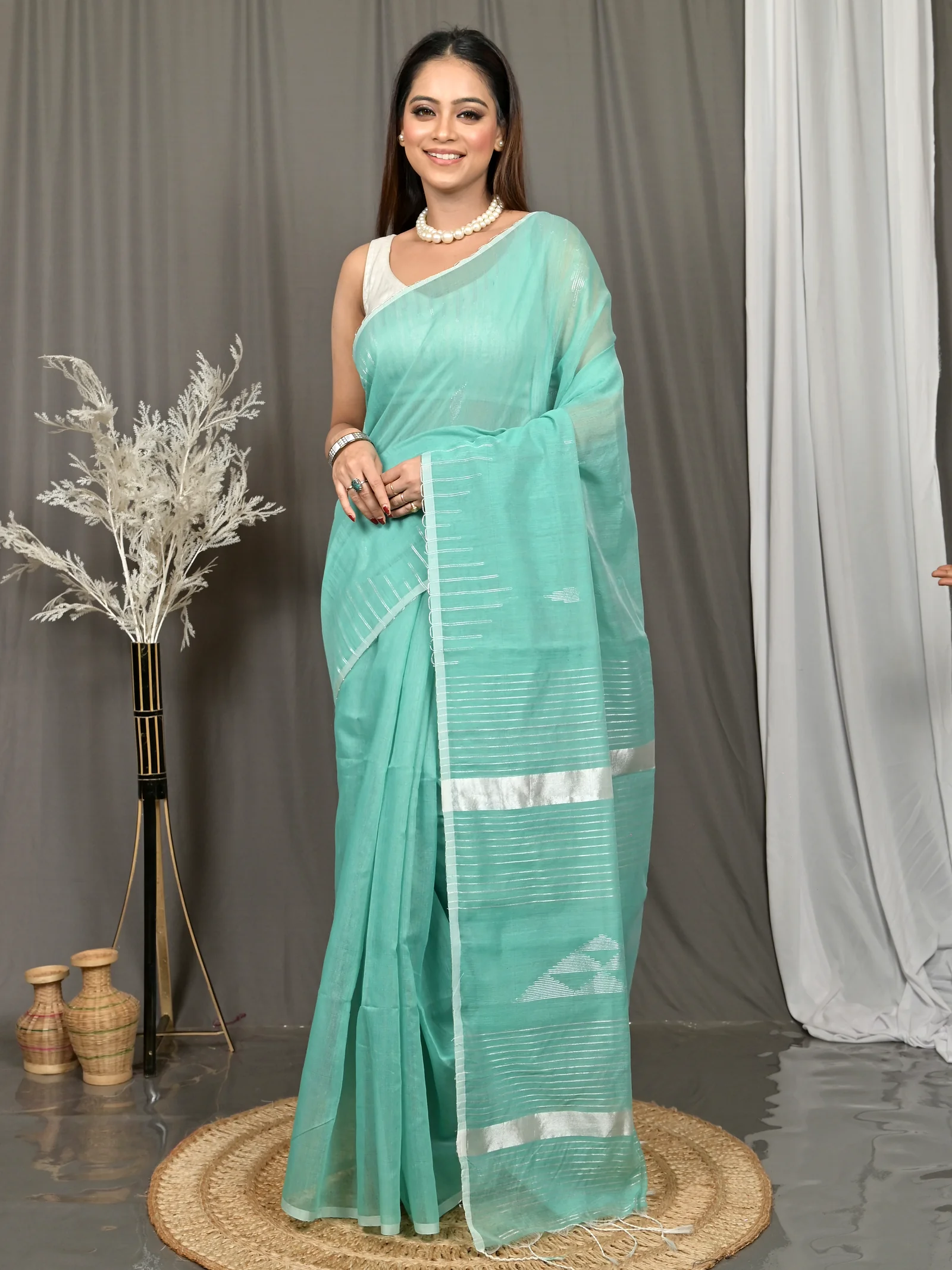See Green Cotton Soubit Handloom Saree  (641)