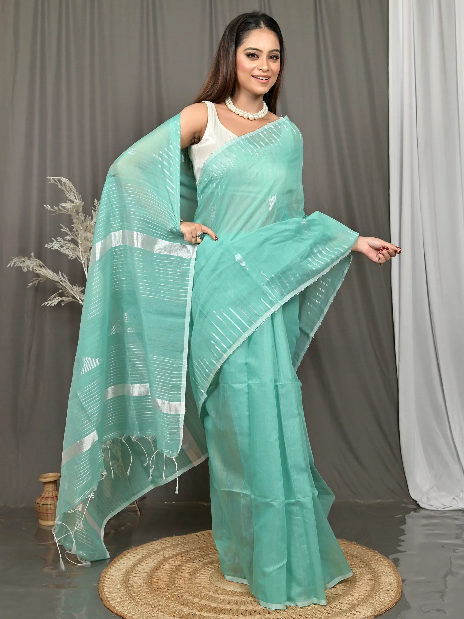 See Green Cotton Soubit Handloom Saree  (641)