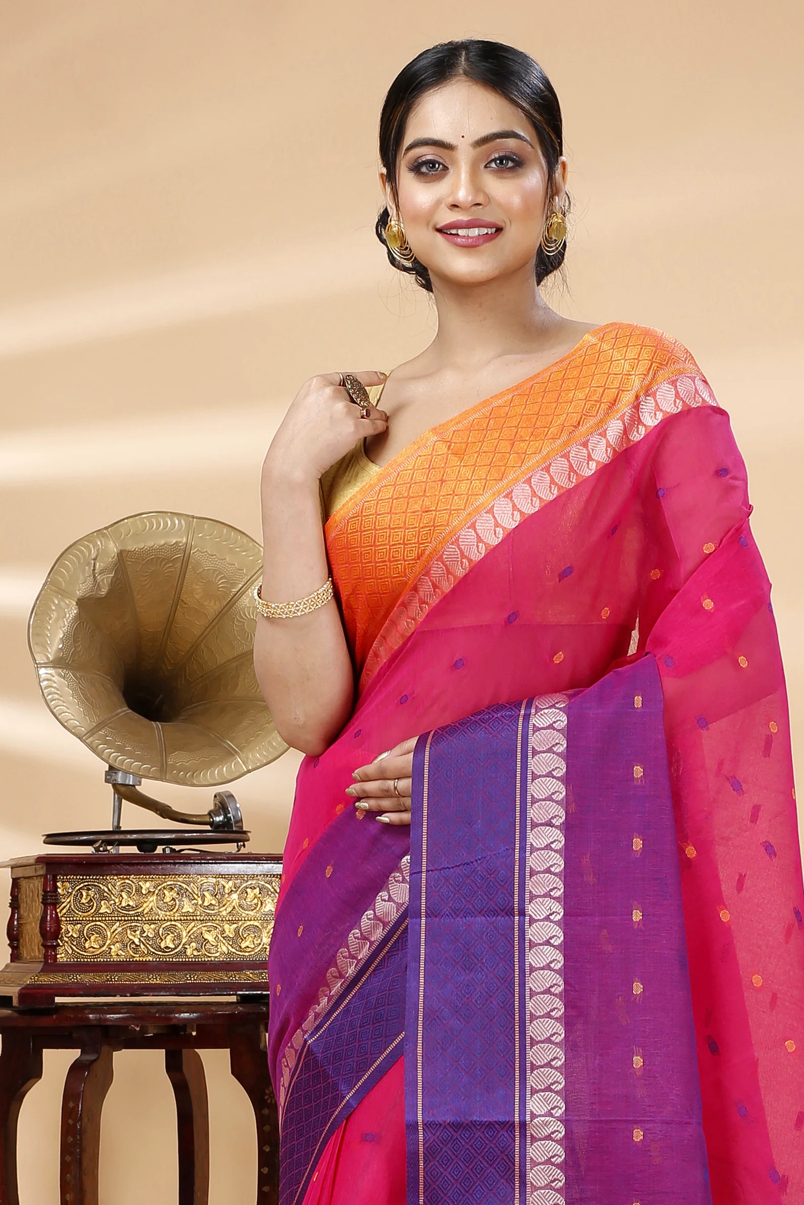 Pink Pure Cotton Ganga Jamuna_Buti Tant Saree (647)