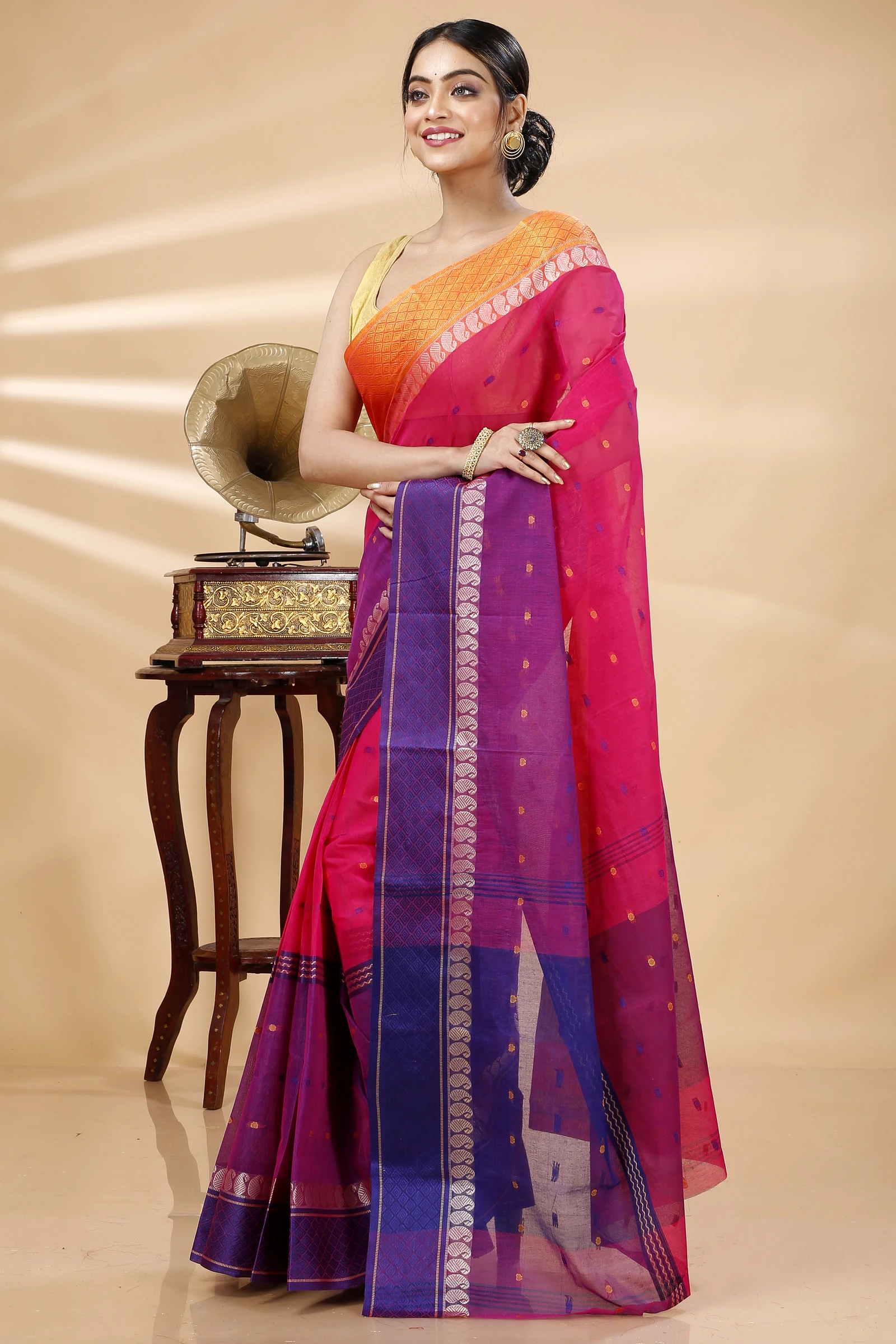 Pink Pure Cotton Ganga Jamuna_Buti Tant Saree (647)